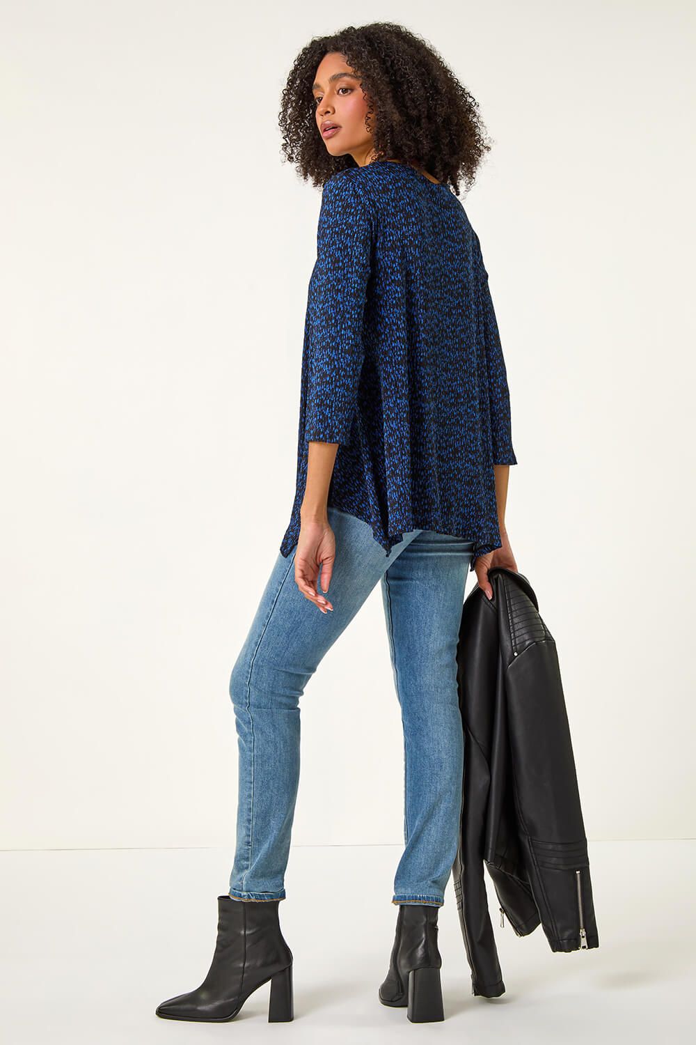 Blue Printed Plisse Hanky Hem Tunic Stretch Top, Image 3 of 5