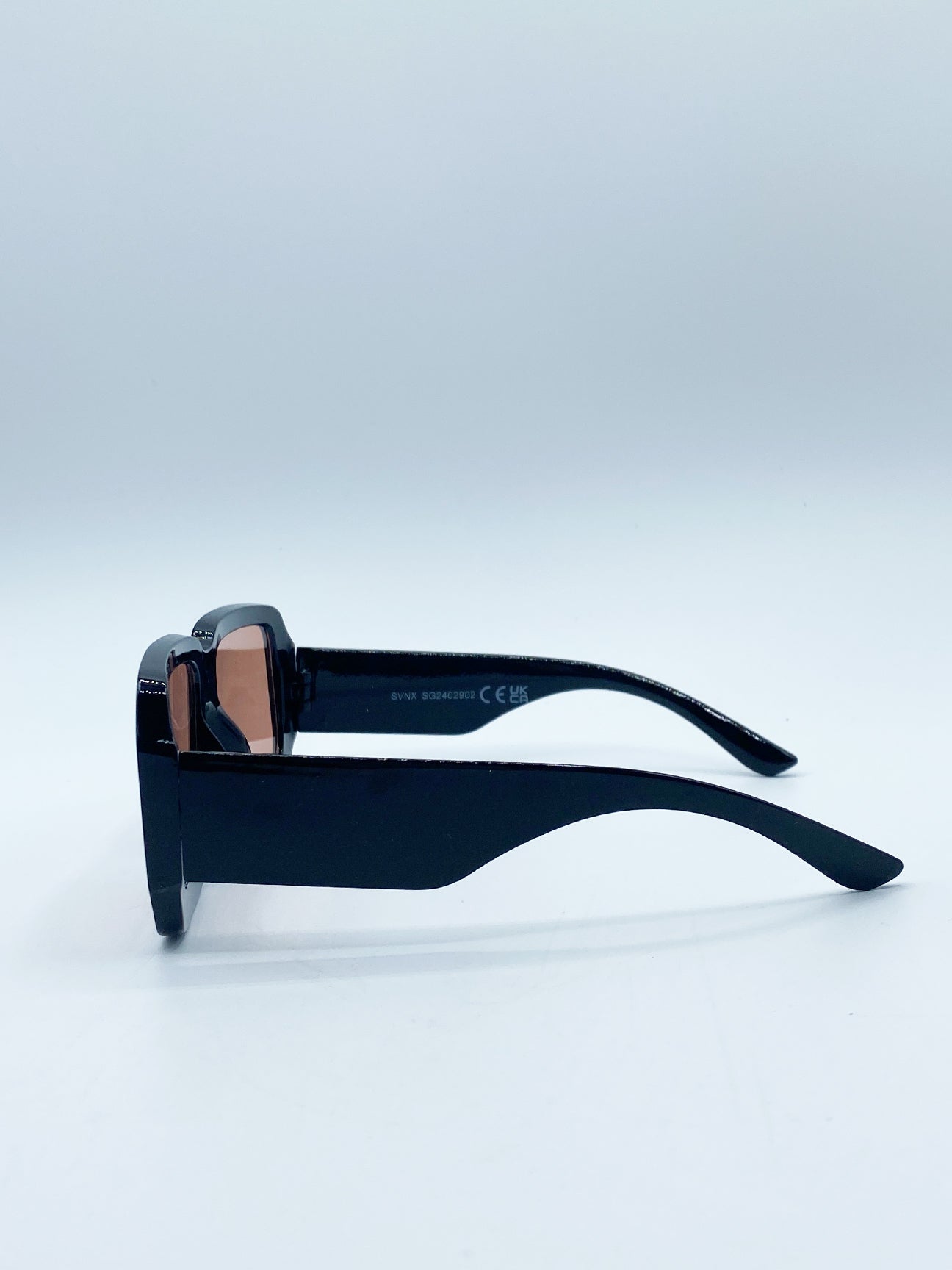 Black Oversized Square Frame Sunglasses In Black with Orange Lenses, Image 4 of 6