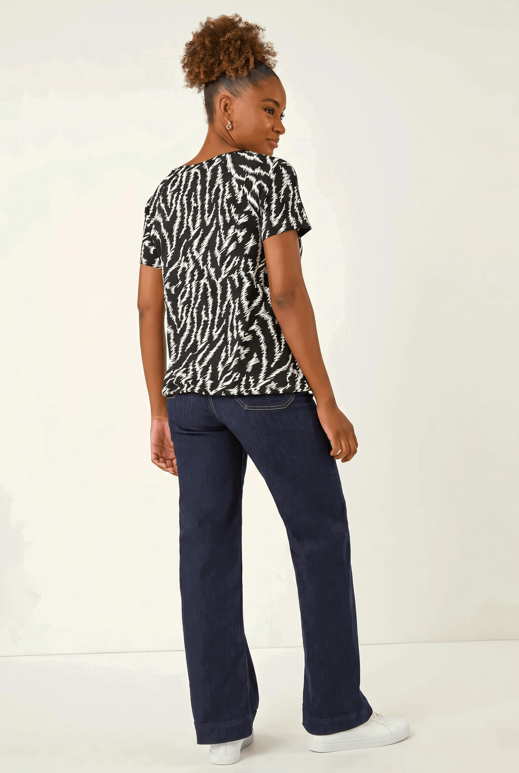 Black Abstract Crochet Stretch T-Shirt, Image 5 of 5