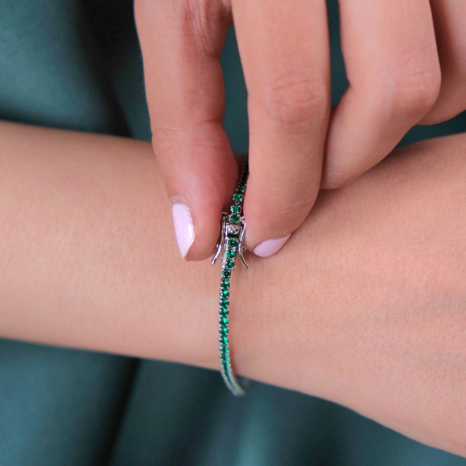 Green Emerald Gemstone Sterling Silver Tennis Bracelet, Image 2 of 4