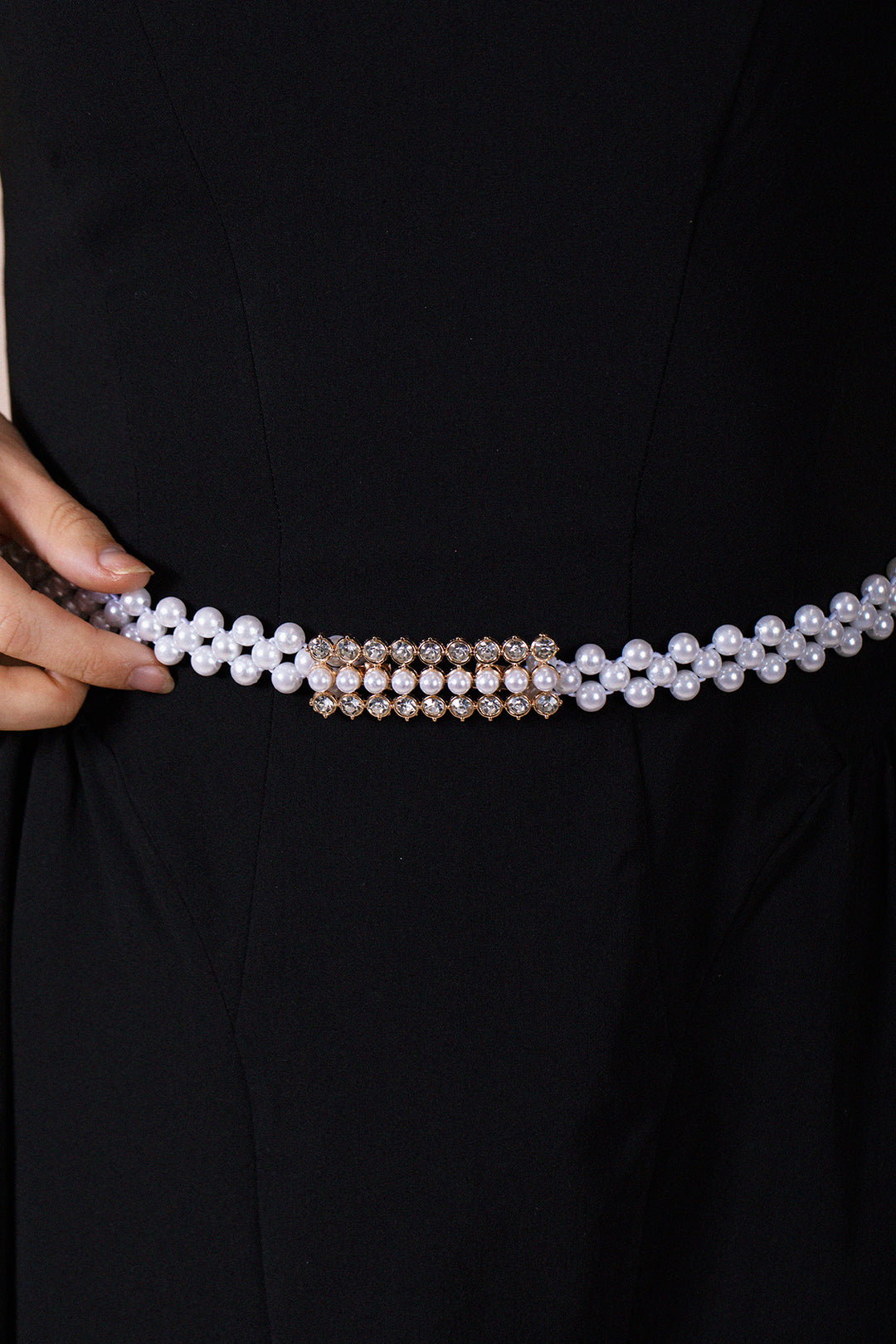 White Strenchy Pearl Chain Belt With Diamante Buckle, Image 3 of 4