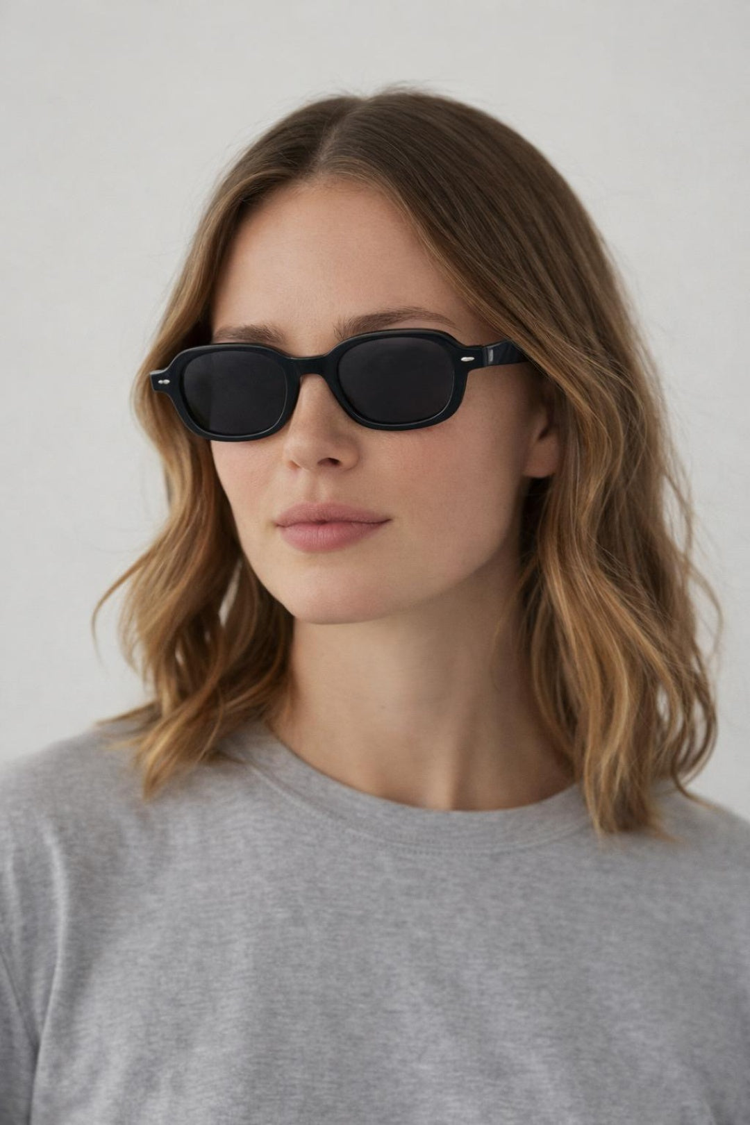 Black Retro Rounded Square Sunglasses In Black, Image 1 of 5