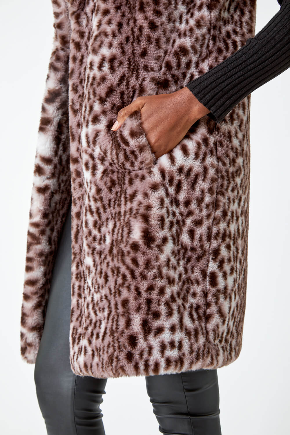 OVERSIZED FAUX FUR GILET UNTAMED ROYALTY