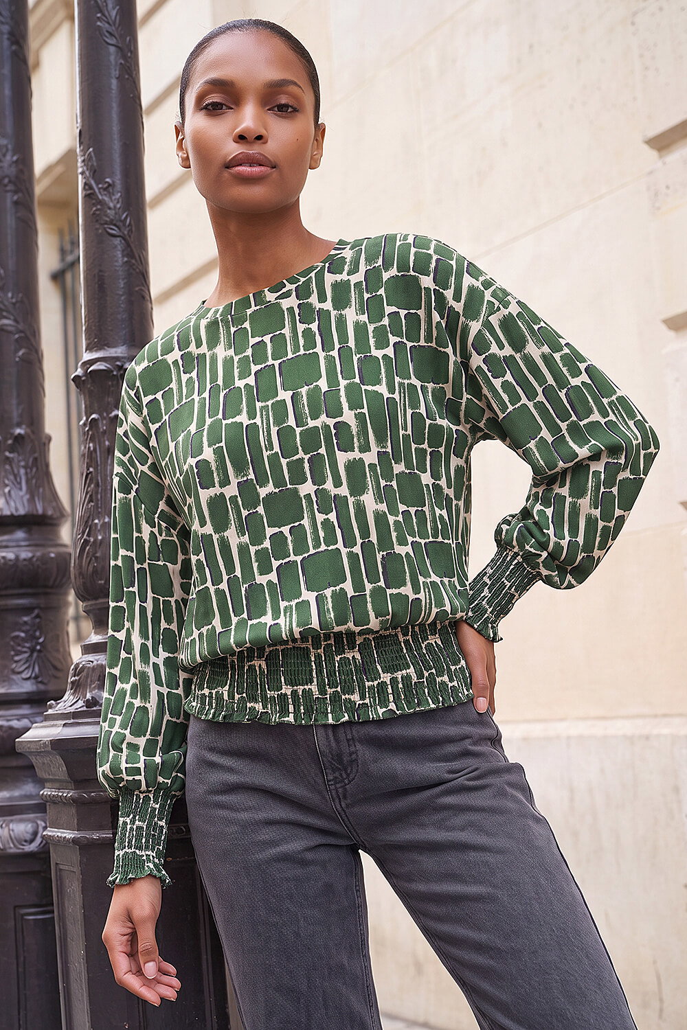 Roman Women's Khaki Geometric Print Shirred Hem Top Size 10