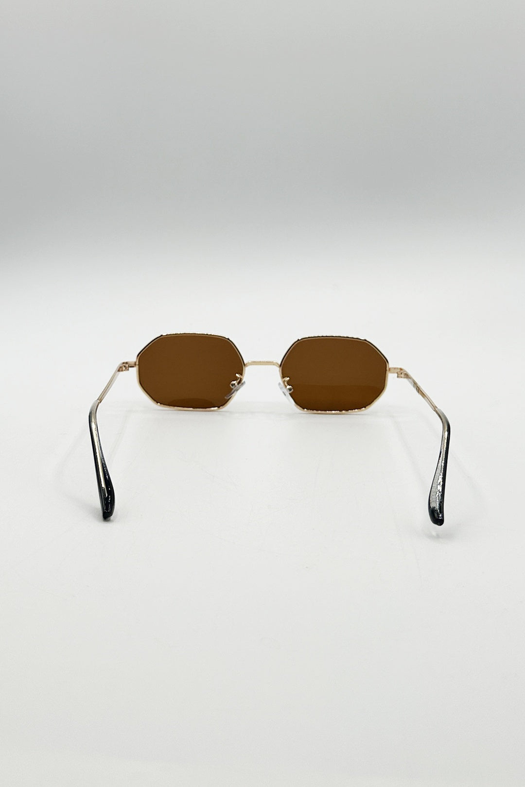 Brown Oval Geometric Metal Frame Sunglasses in Gold Brown, Image 4 of 4