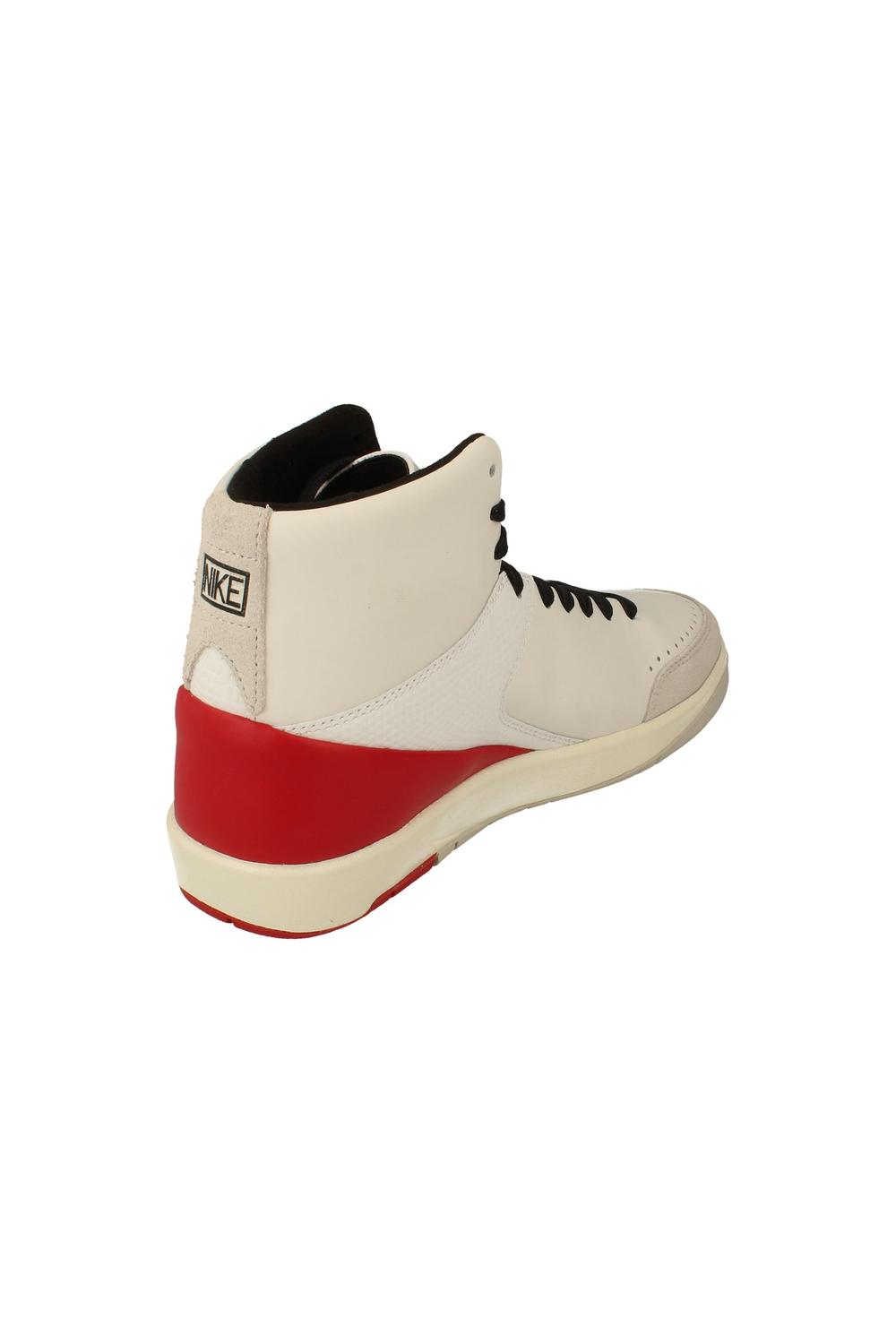 White Air Jordan 2 Retro SE Trainers, Image 3 of 5
