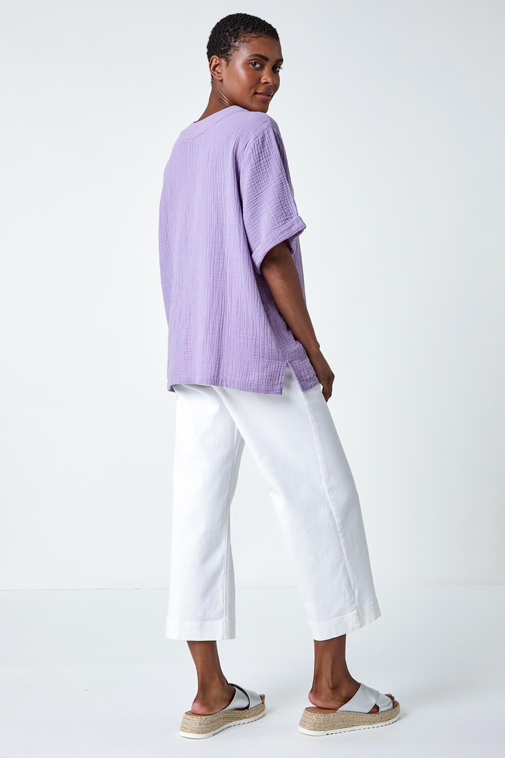 Lilac Textured Cotton Relaxed V-Neck T-Shirt, Image 4 of 6