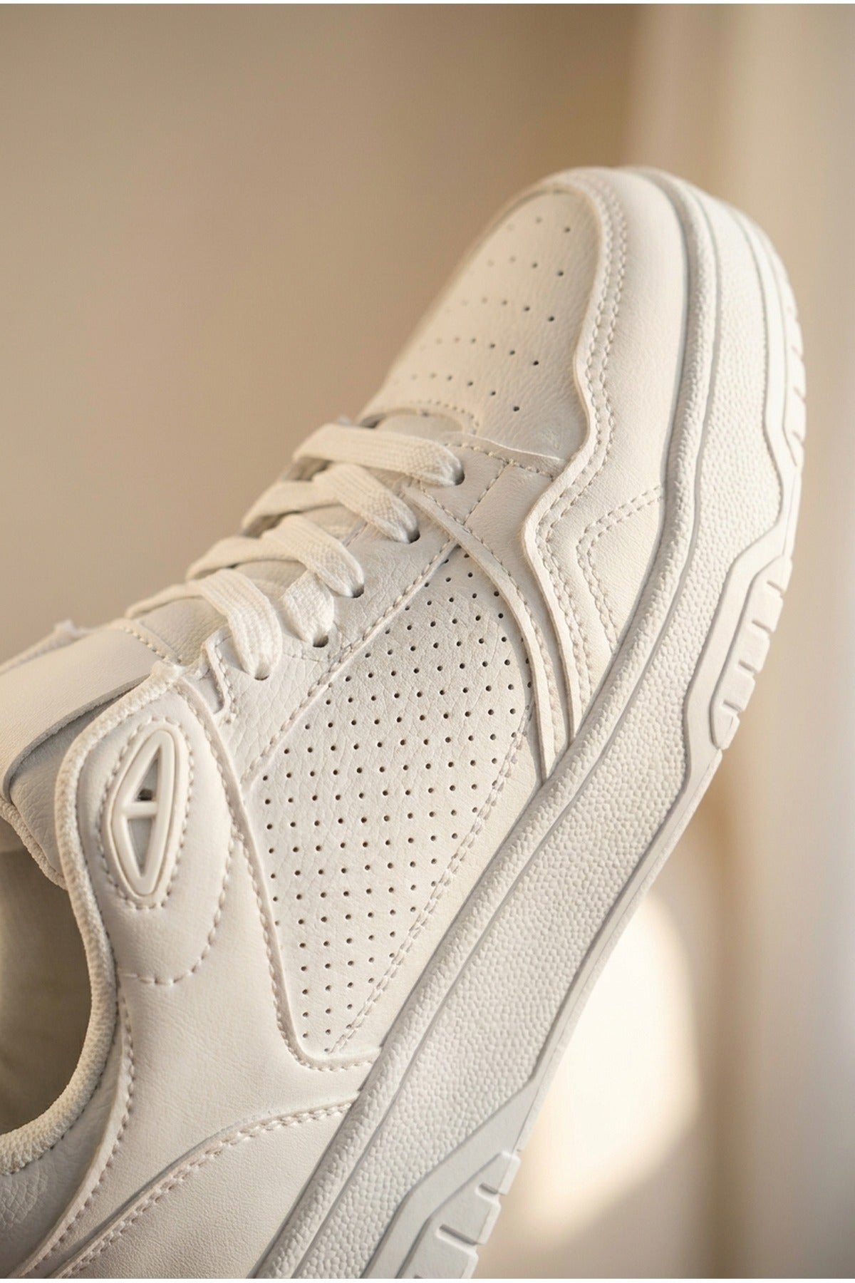 White iKrush White Cordelia Two Tone Panel Chunky Trainers, Image 3 of 5