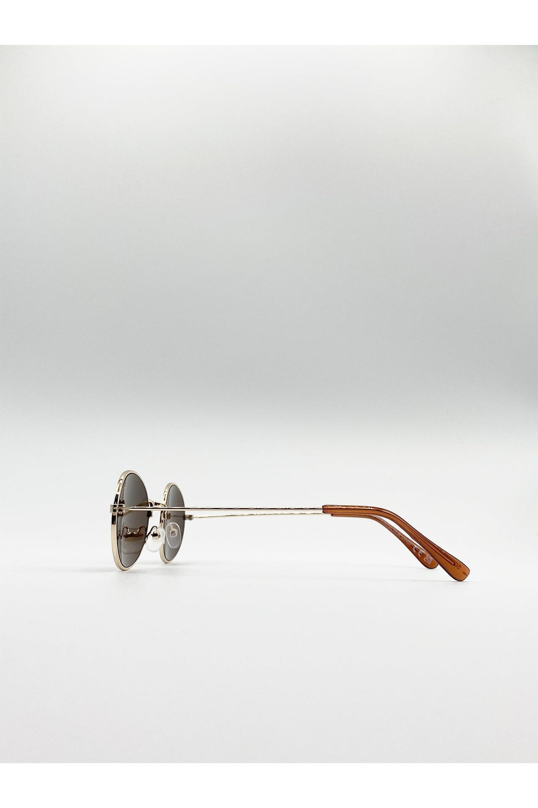 Gold Round Metal Frame Sunglasses, Image 3 of 5