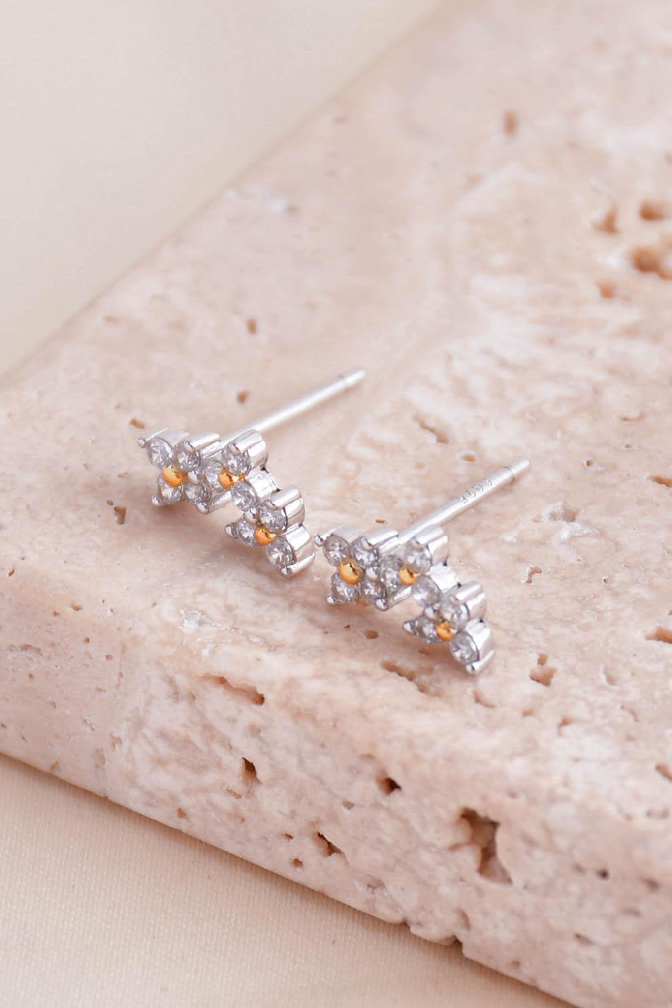 Silver Sterling Silver CZ Hydrangea Floral Studs, Image 3 of 3