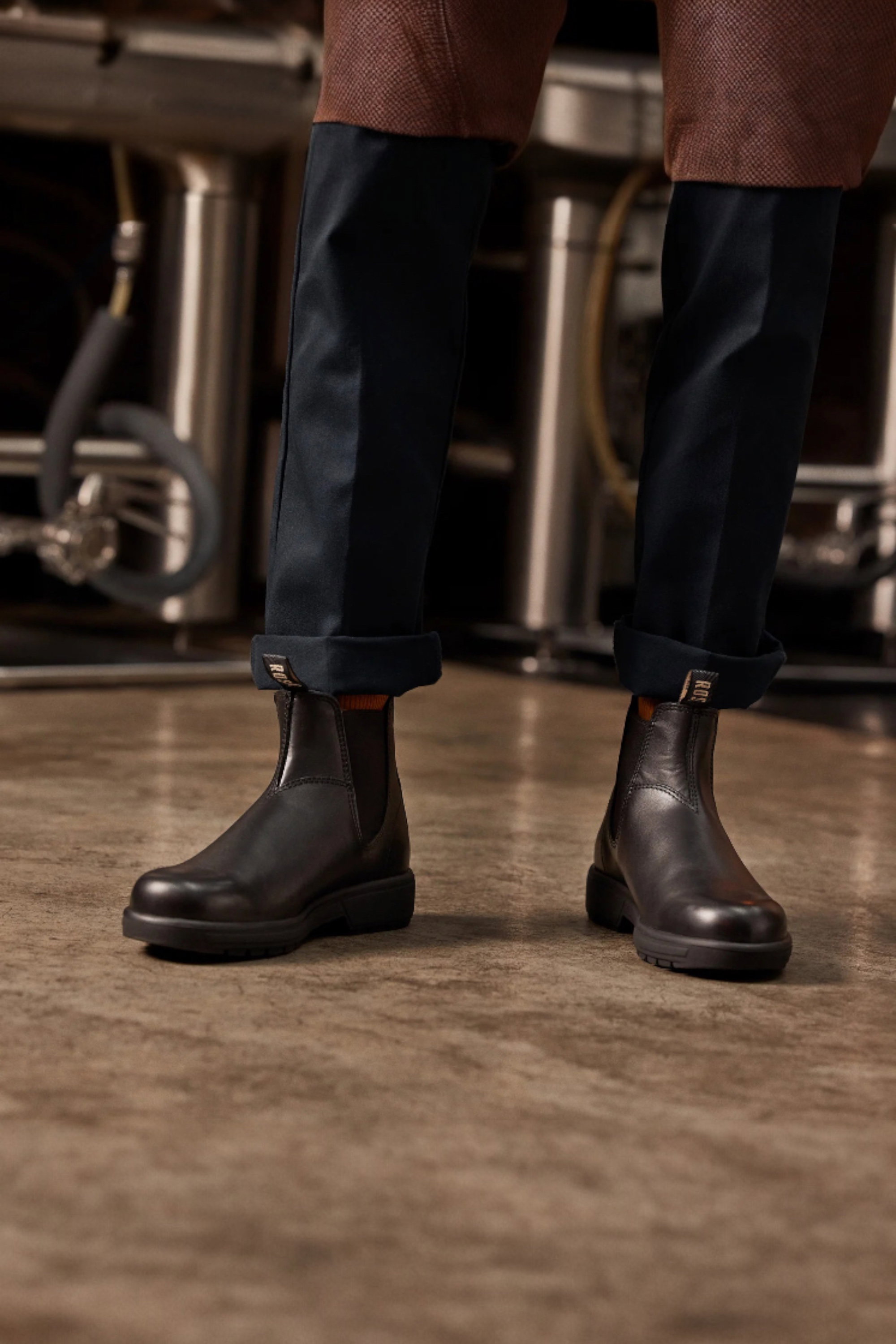 Black Endura 301 Leather Chelsea Boots, Image 5 of 5