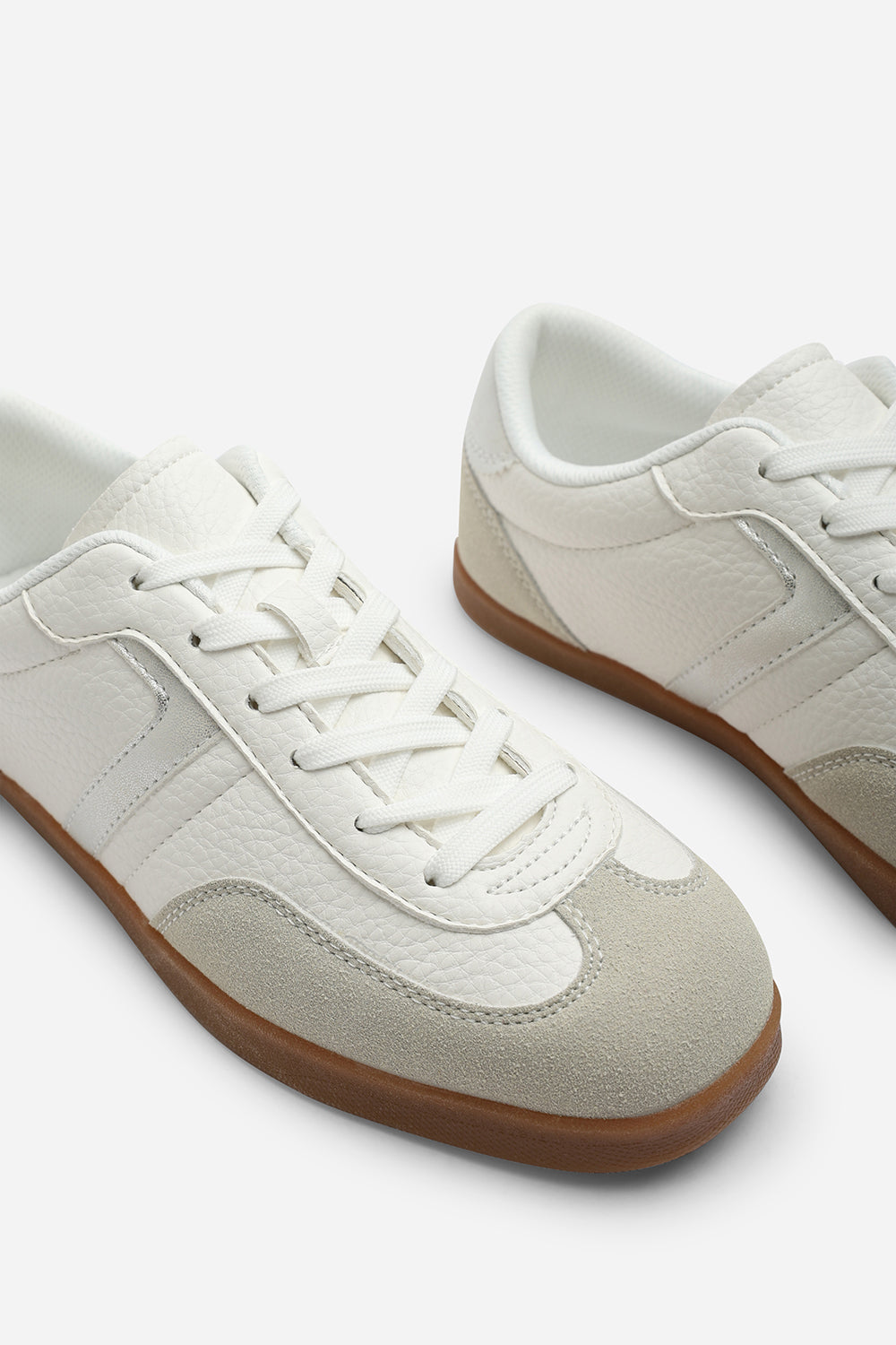 White Where's That From White Ensley Low Profile Panel Detailed Trainer, Image 5 of 6