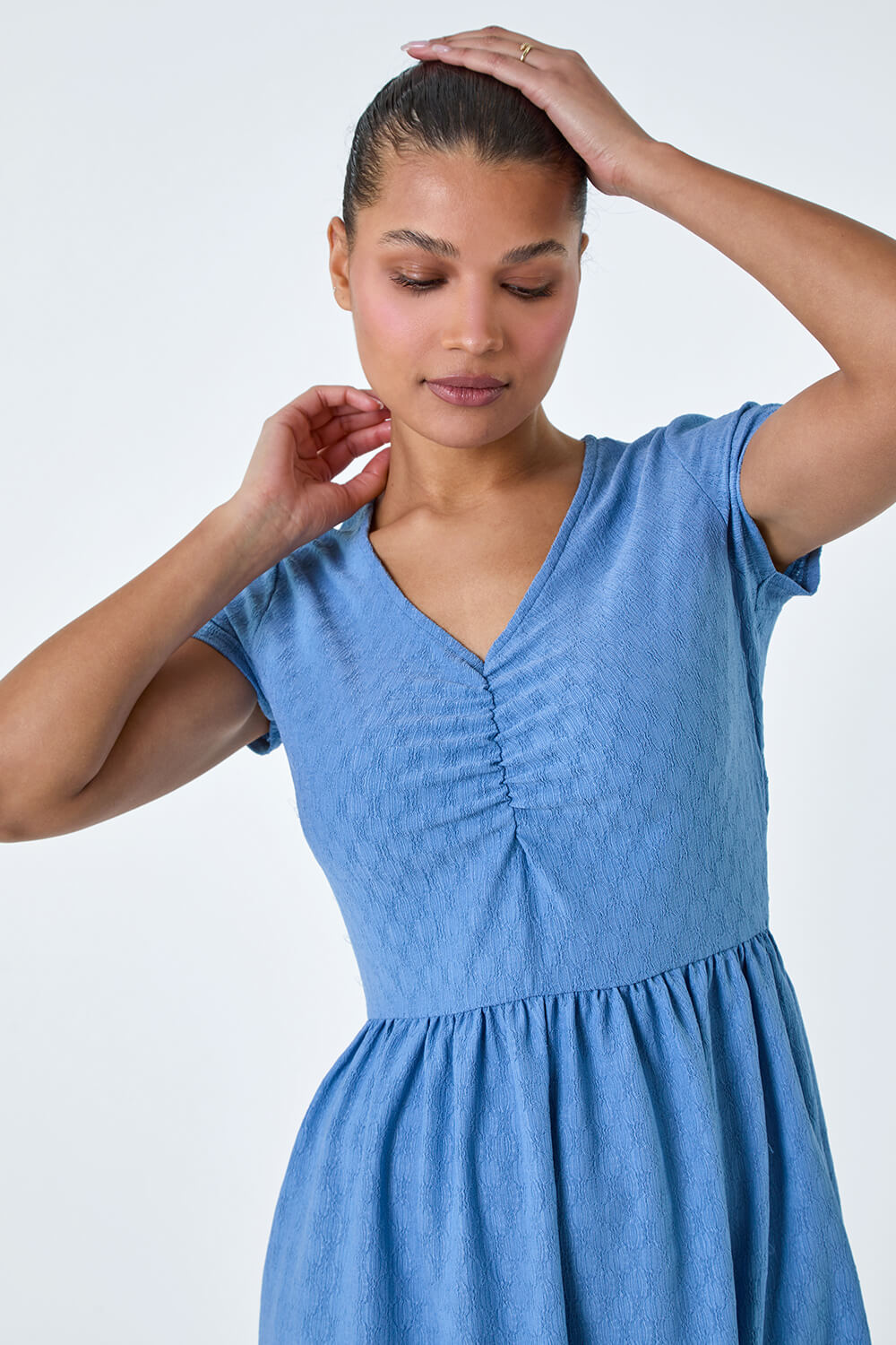 Light Blue Textured Ruched Stretch Jersey Dress, Image 5 of 5