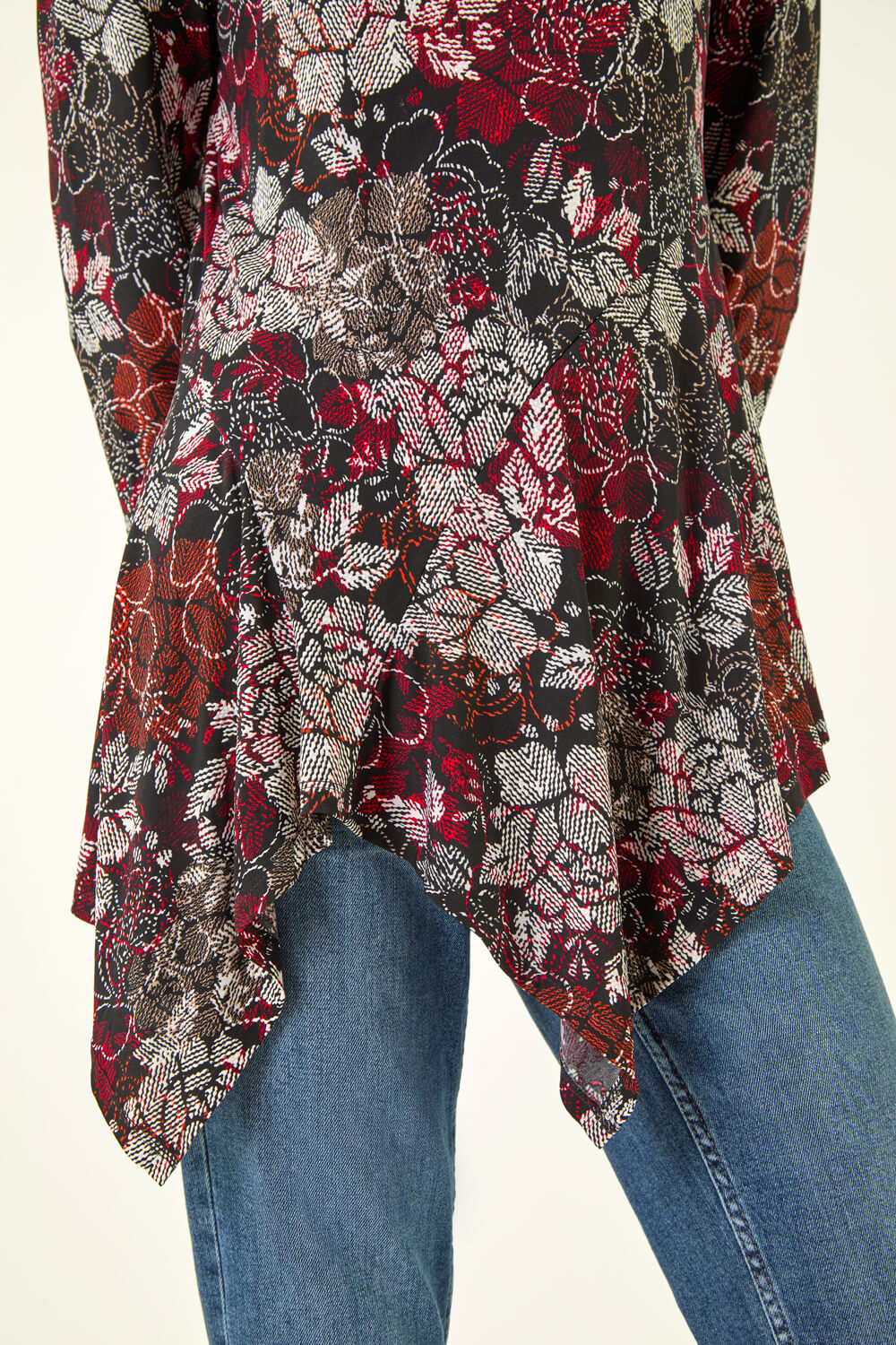 Red Floral Puff Print Hanky Hem Top, Image 6 of 5