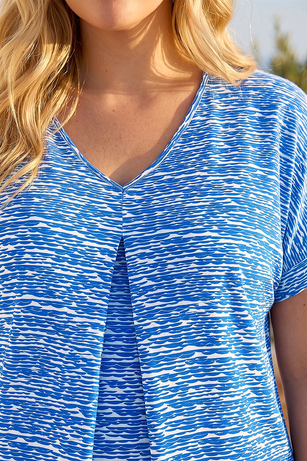 Blue Curve Pleat Front Printed Stretch Top, Image 5 of 4