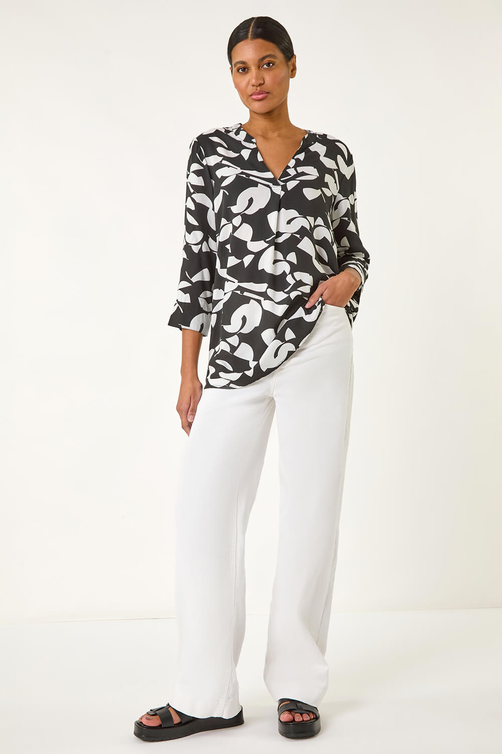 Black Abstract Mono Pleat Detail Top, Image 3 of 5