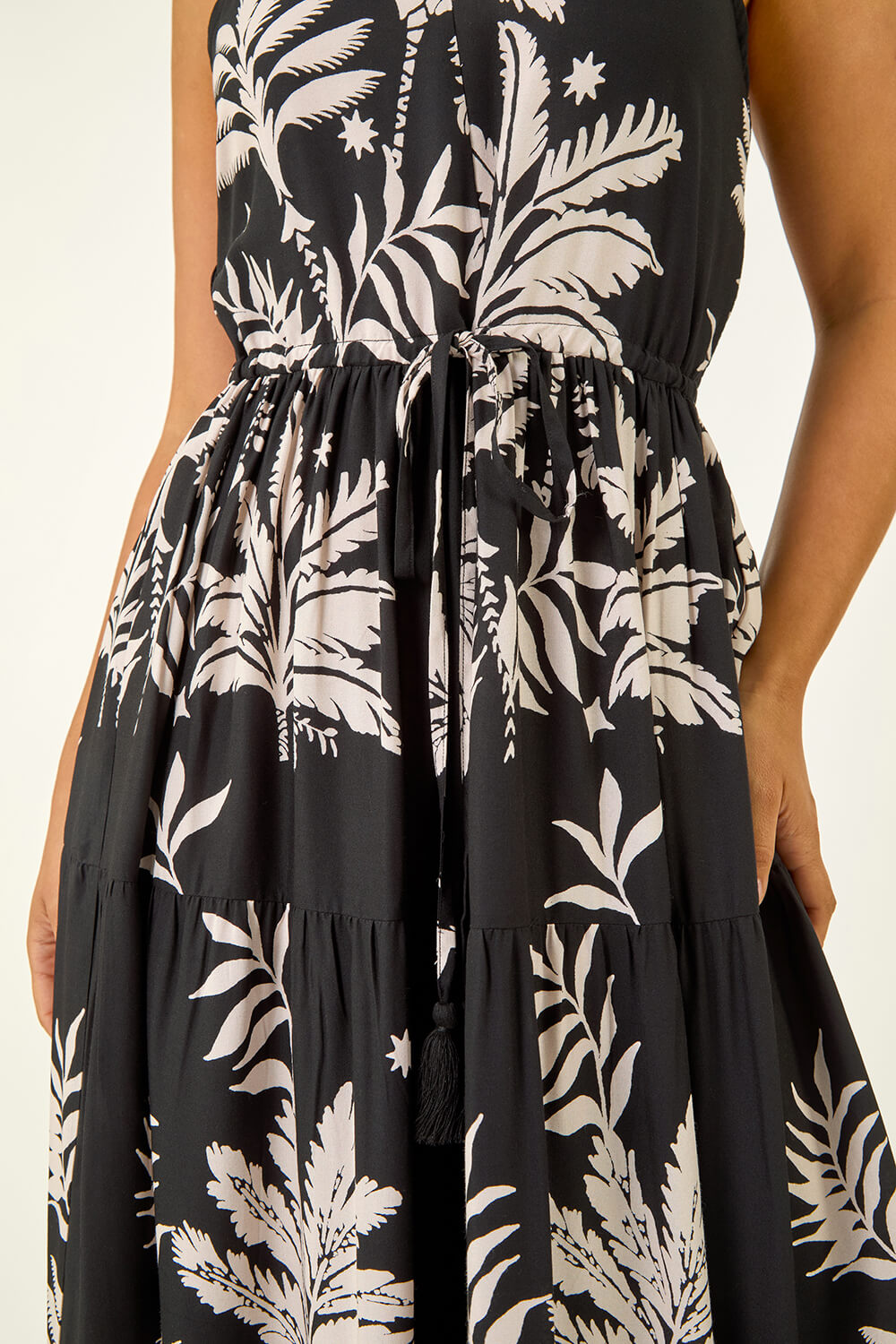 Black Petite Leaf Print Strappy Maxi Dress, Image 6 of 5