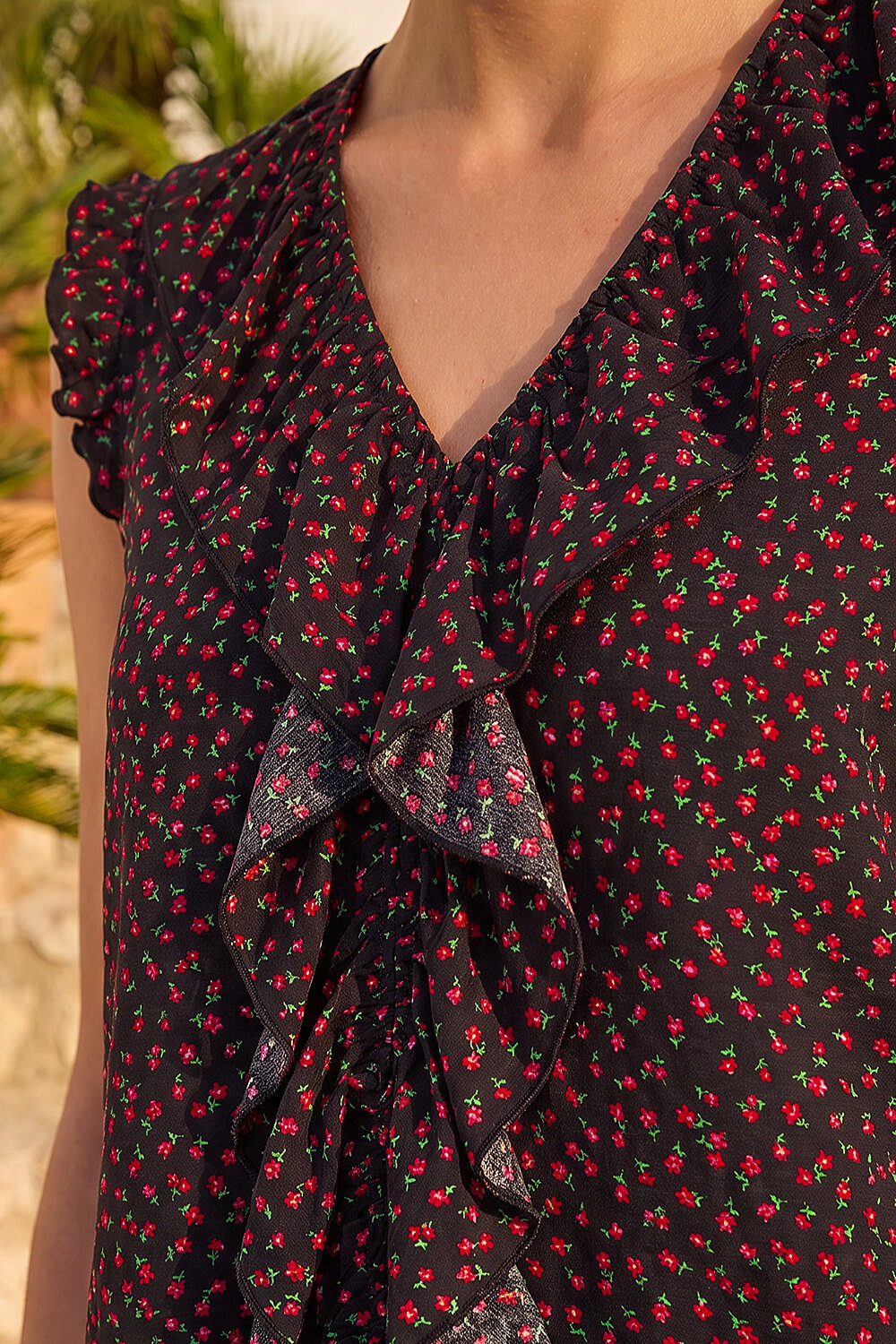 Black Floral Print Ruffle Front Top, Image 5 of 4