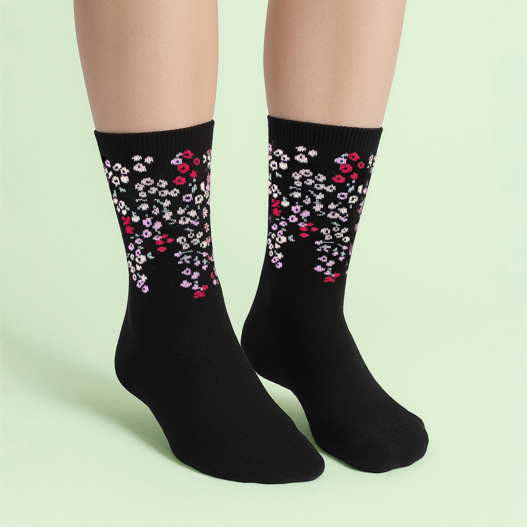 Multi 6 Pairs Ladies Floral Pattern Socks - Soft Cotton Rich Everyday Socks, Image 3 of 3