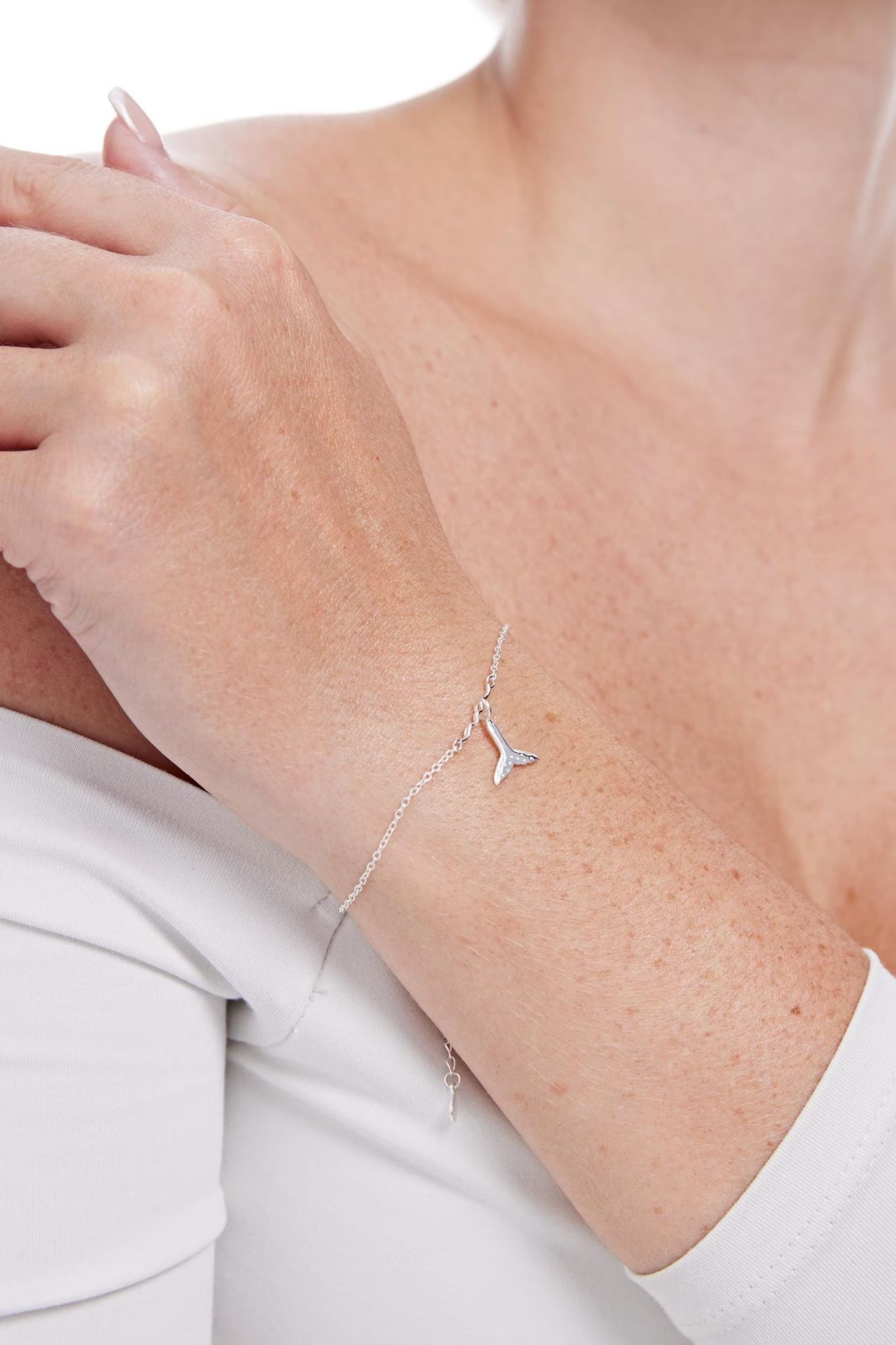 Silver Sterling Silver Whale Tail Bracelet, Image 2 of 3