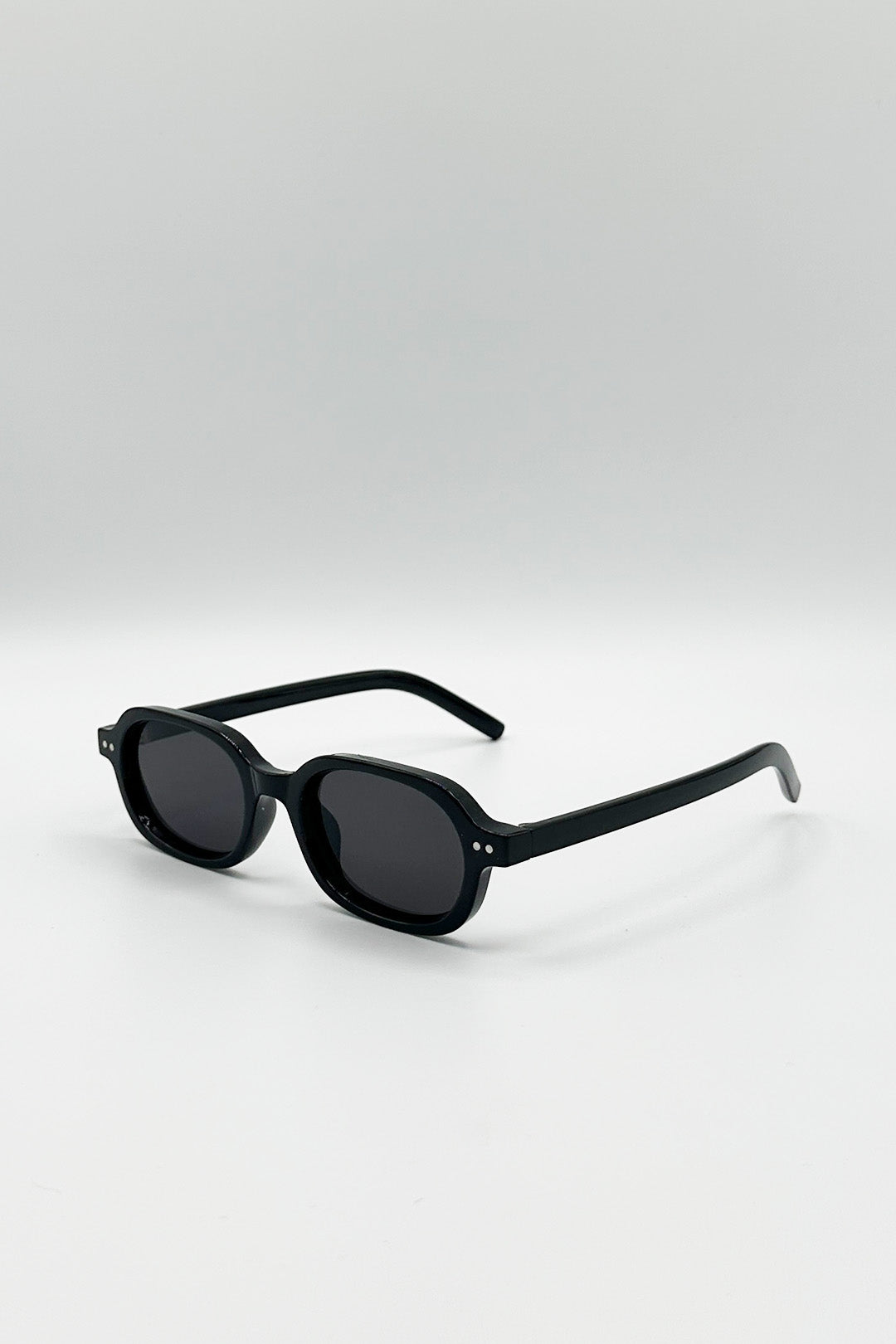 Black Retro Rounded Square Sunglasses In Black, Image 3 of 5