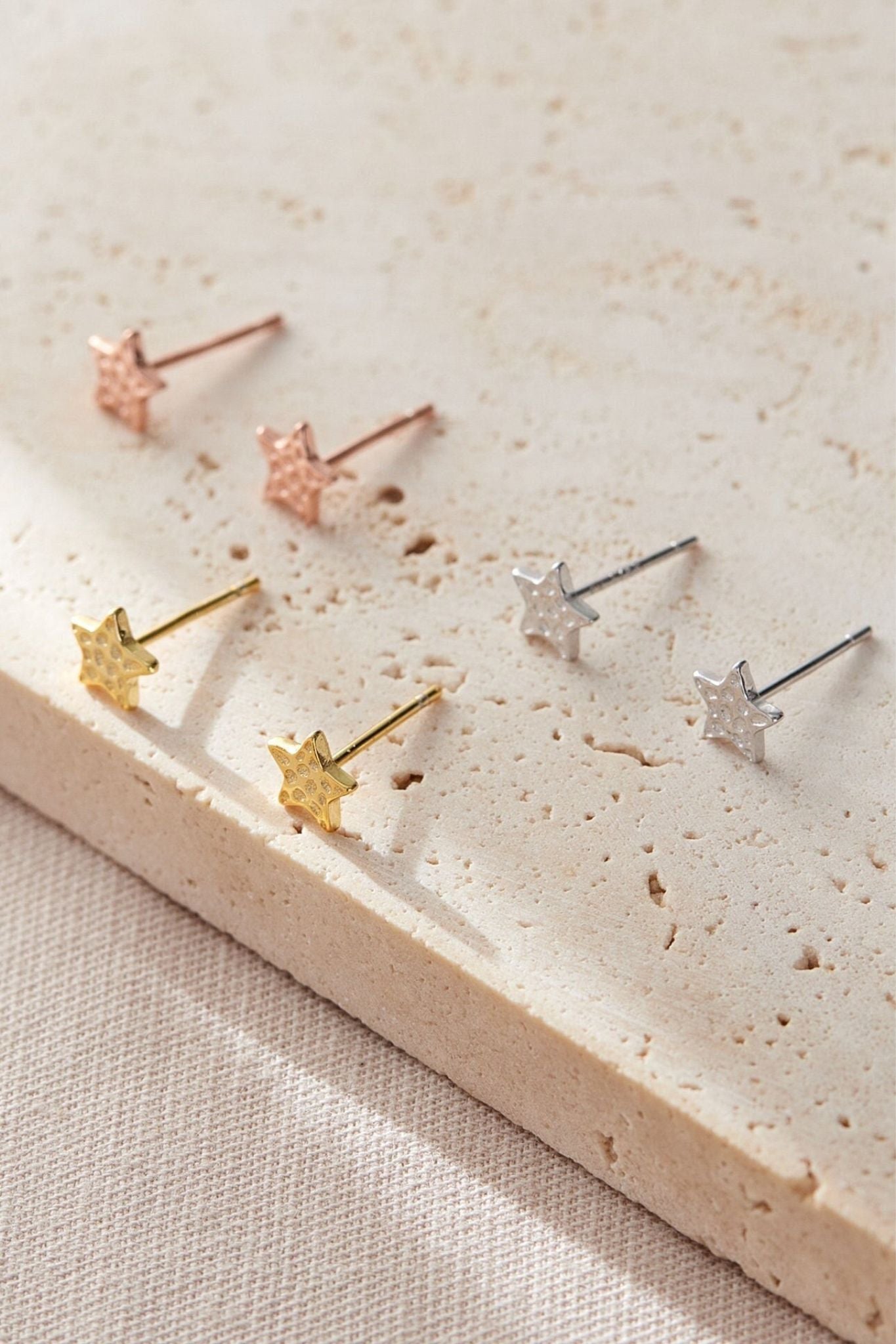 Gold Mia Gioielli Gold Sterling Silver Hammered Star Studs, Image 1 of 2