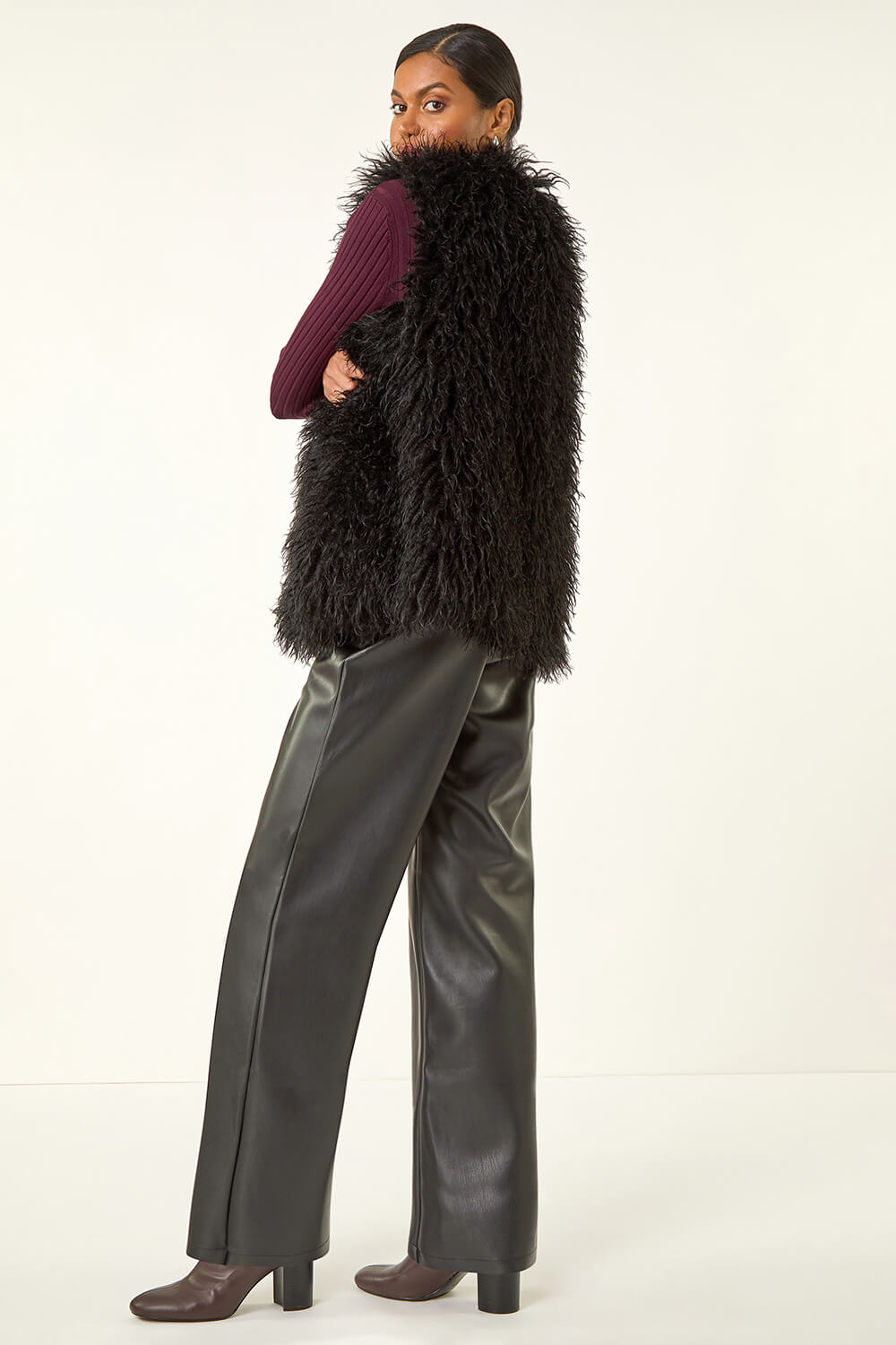 Black Longline Faux Fur Gilet, Image 4 of 5