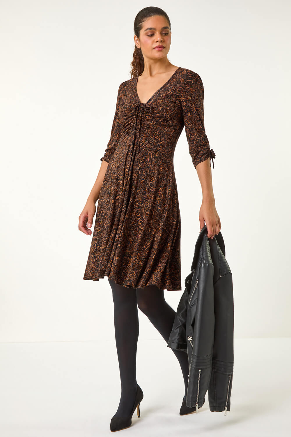 Roman Women's Amber Ditsy Paisley Print Stretch Gathered Dress Size 18
