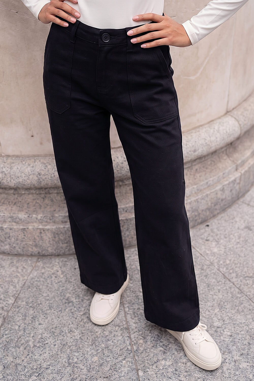 Roman Petite Women's Black Pocket Stretch Jean Size 10