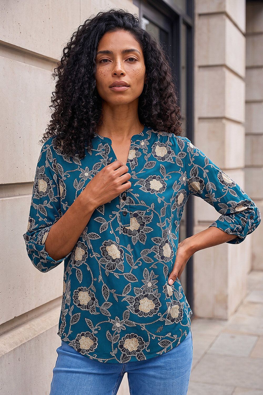 Roman  Green Textured Floral Print Notch Neck Top Size 10