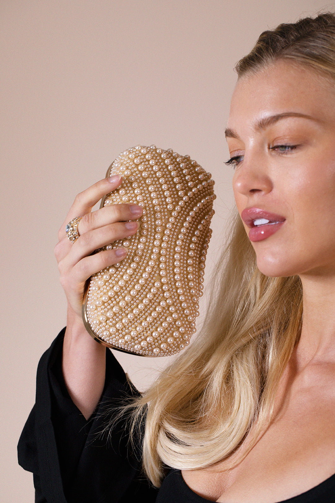 Metallic Oval Pearl Clutch Bag In Gold