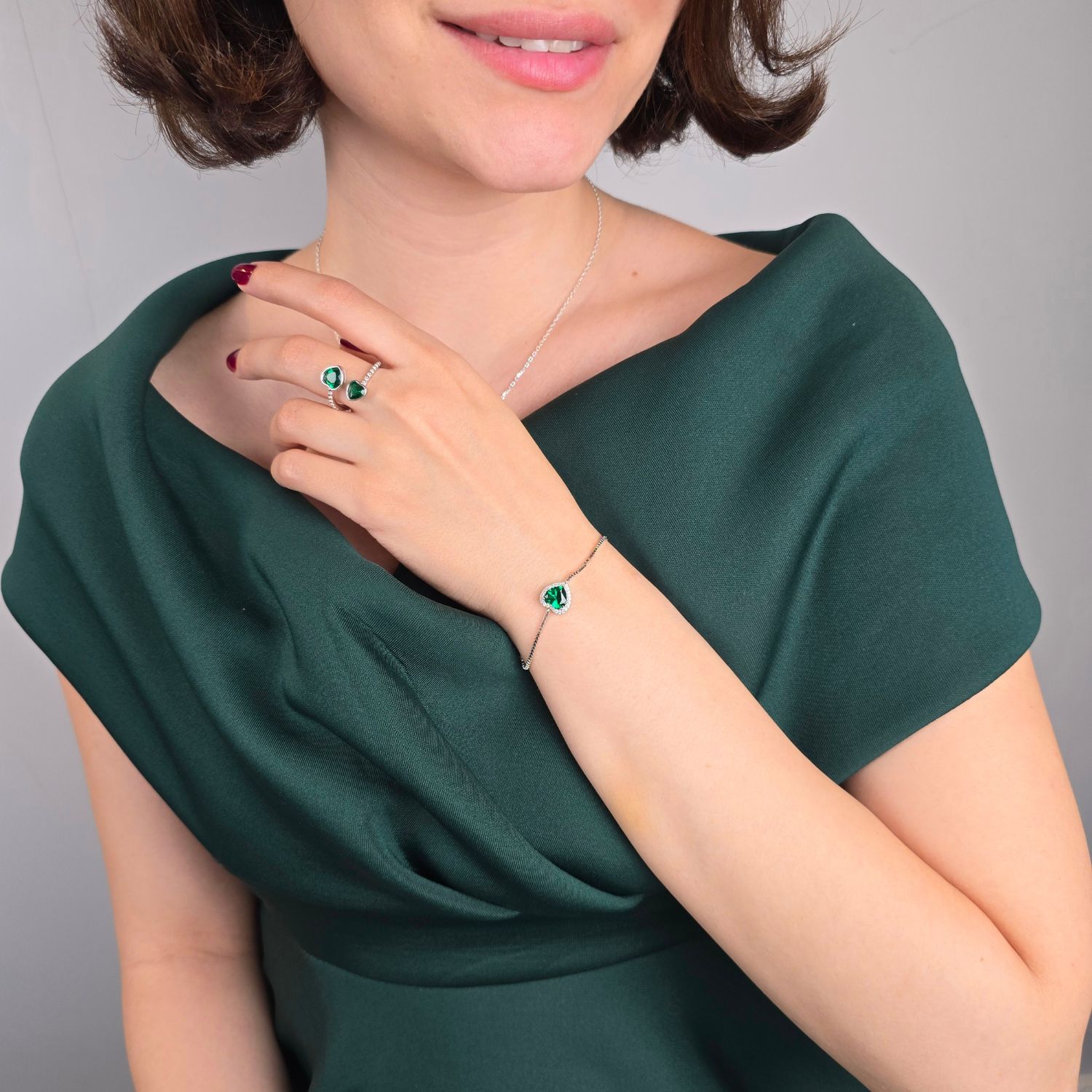 Silver Double Heart Emerald Heart May Birthstone Adjustable Silver Ring, Image 4 of 4
