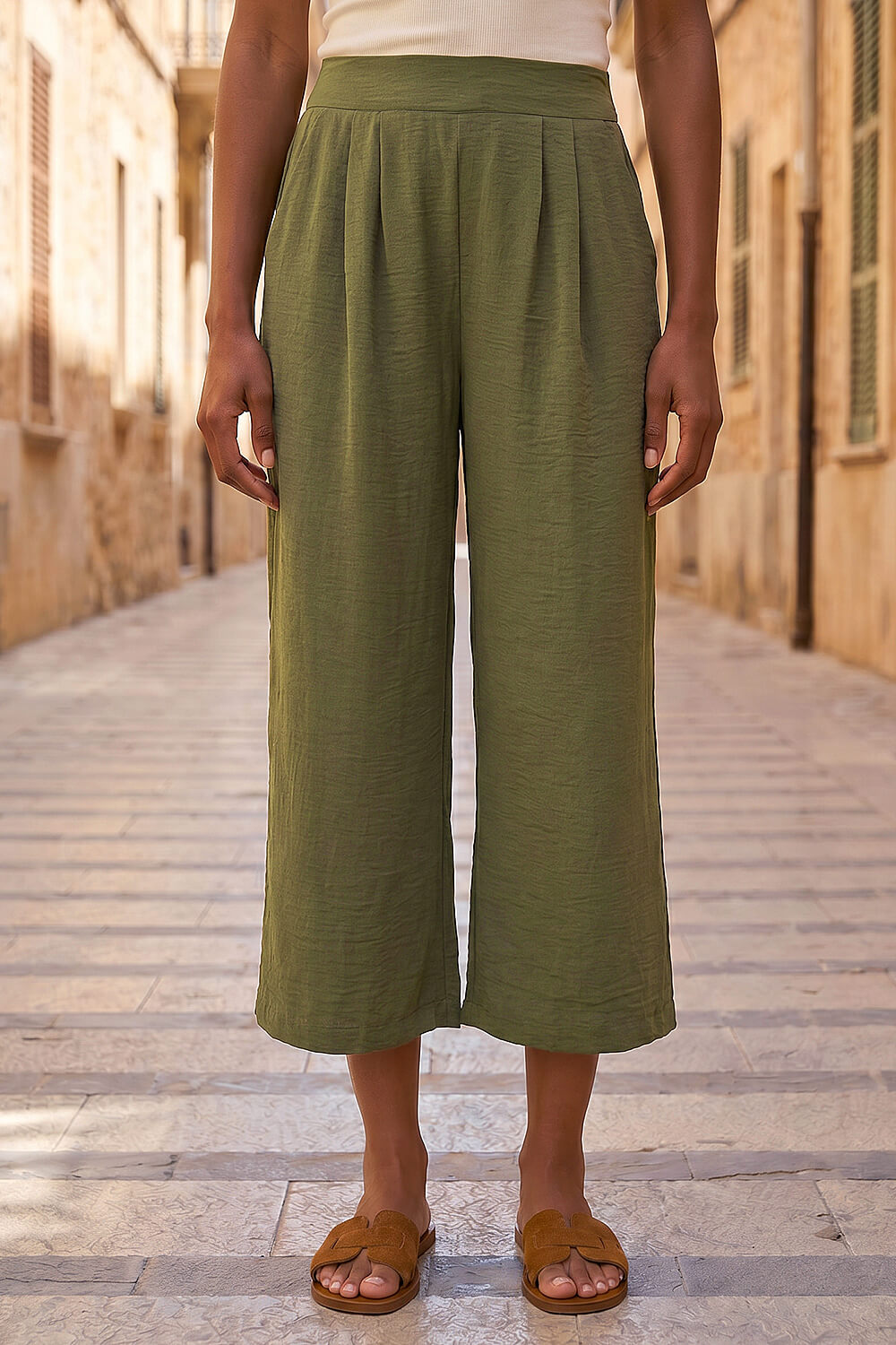 Khaki Air Flow Pleat Cropped Trouser, Image 3 of 4