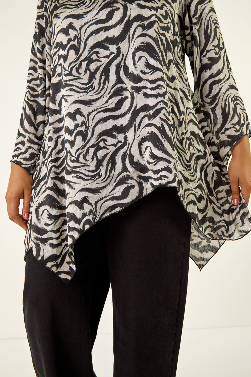 Grey Curve Abstract Print Tunic Top, Image 6 of 5