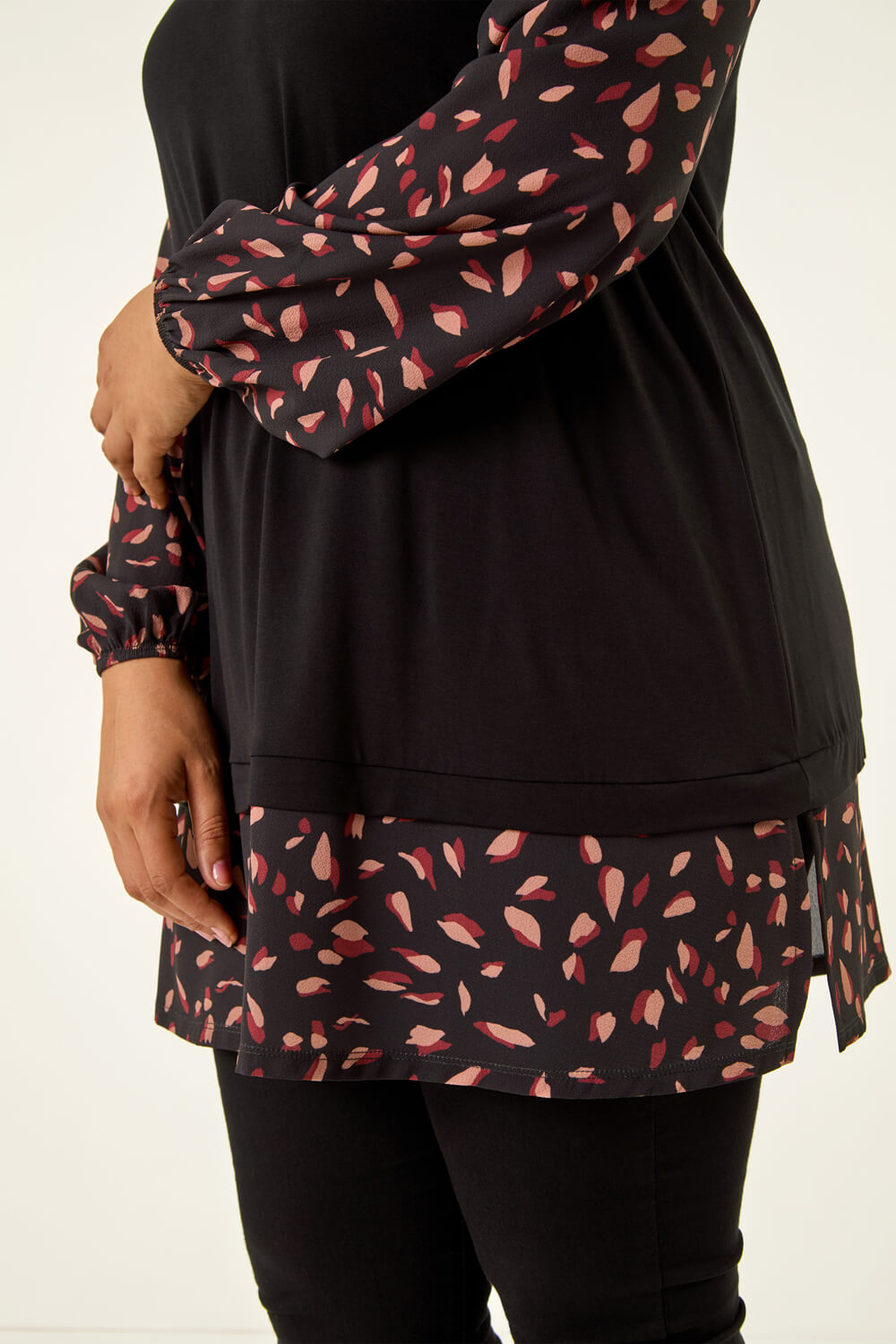 Black Curve Contrast Stretch Top, Image 6 of 5