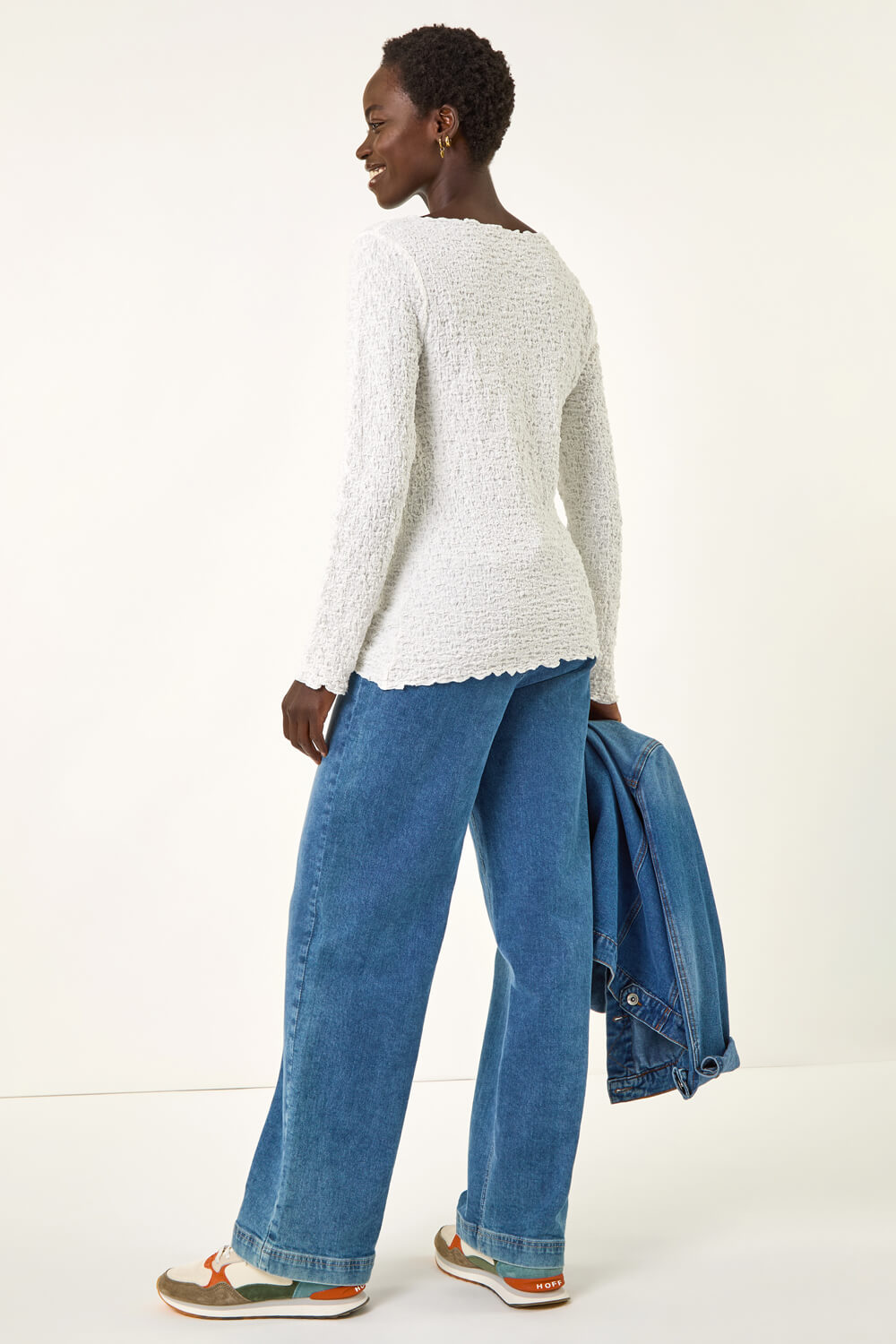 Ivory Textured Bubble Crepe Lettuce Edge Top, Image 4 of 5