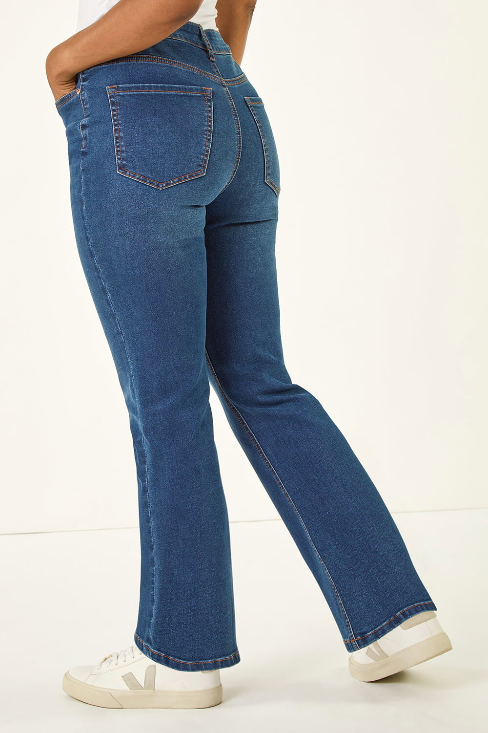 Indigo Petite Bootcut Stretch Jeans, Image 4 of 6