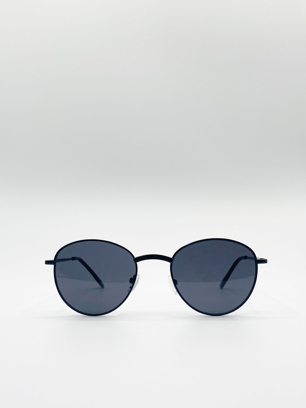Black Classic Round Metal Frame Sunglasses, Image 1 of 2