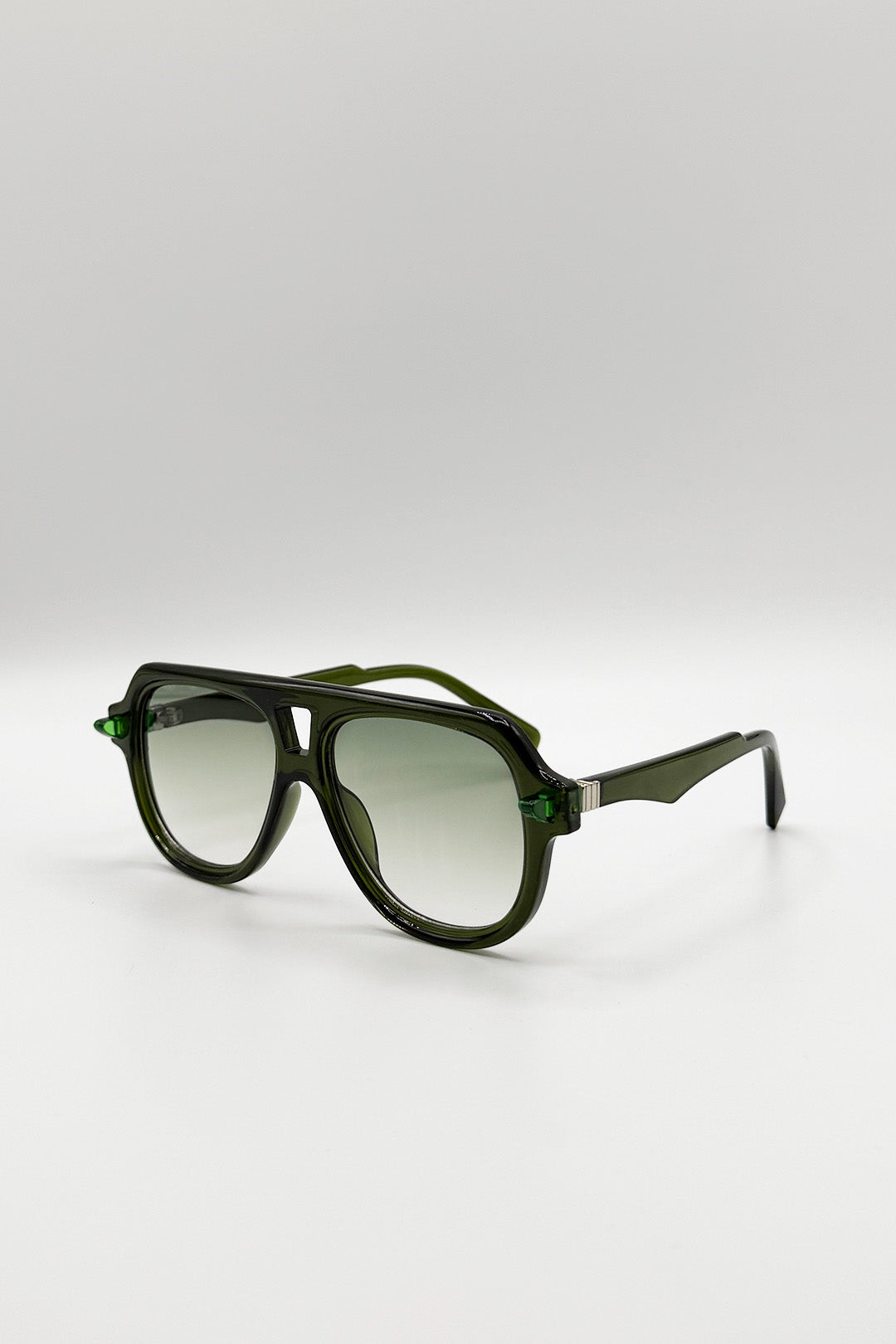 Green SVNX Green Bold Navigator Sunglasses in Green, Image 4 of 6