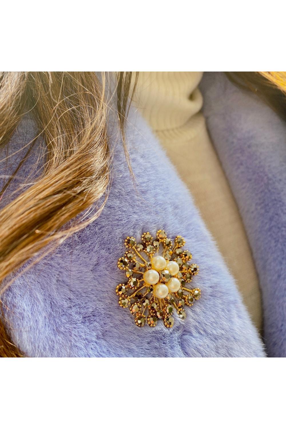 Gold Vintage Brooch with Pearl and Crystal, Image 2 of 3