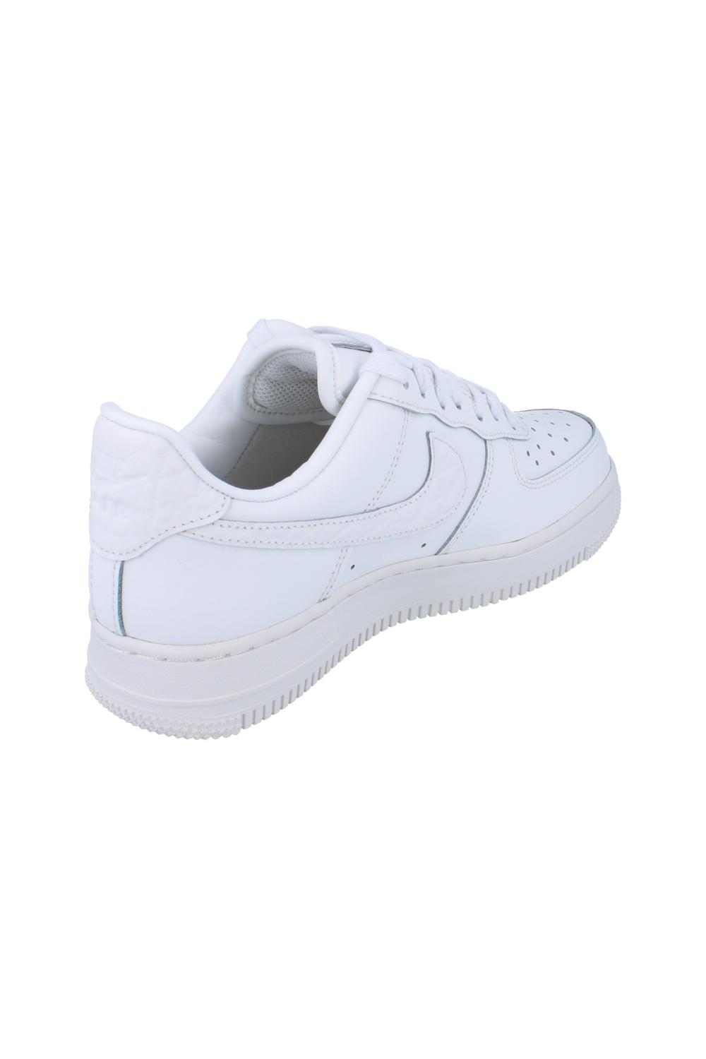 White Air Force 1 07 Lo Trainers, Image 4 of 6