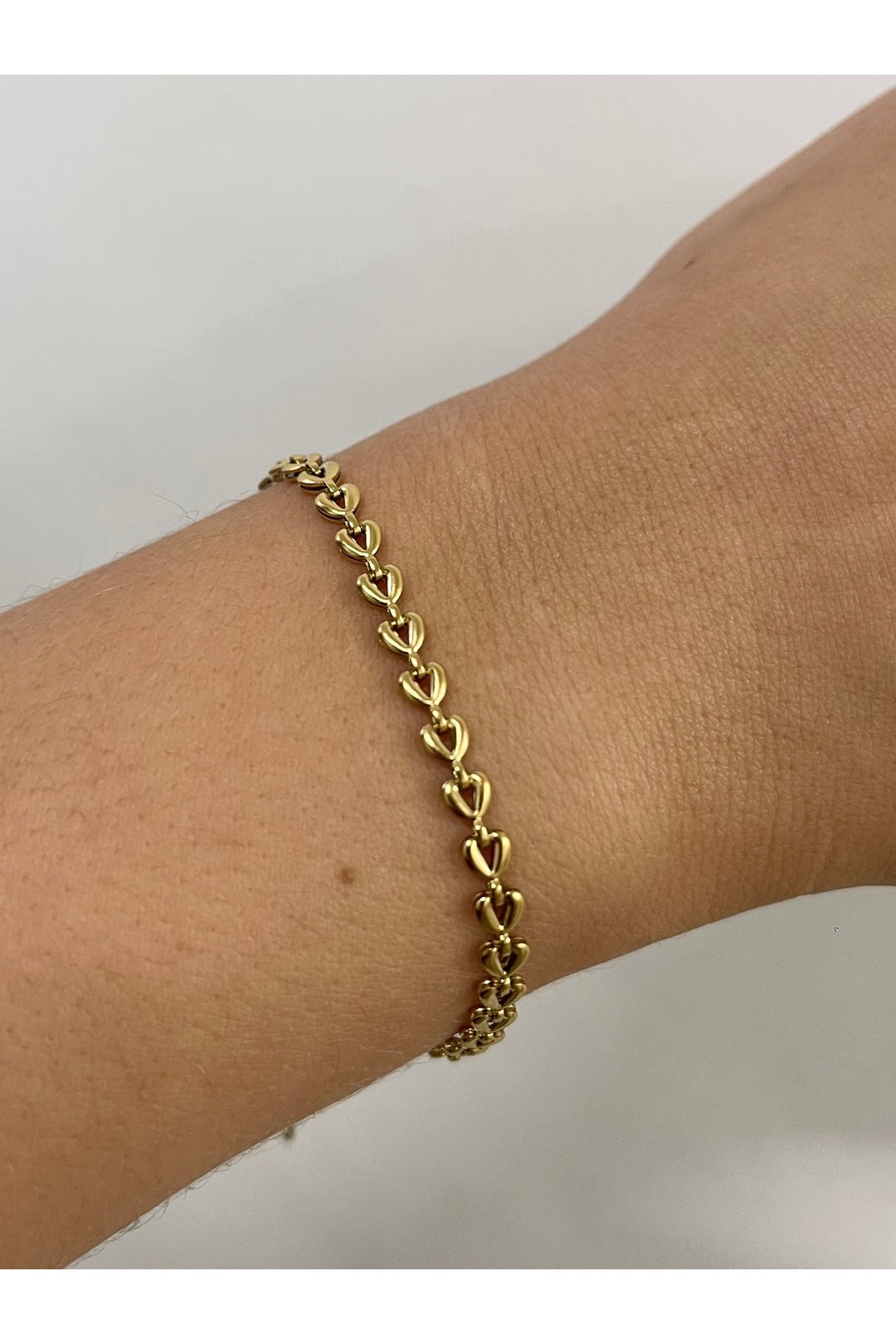 Gold Heart Link Bracelet, Image 3 of 4