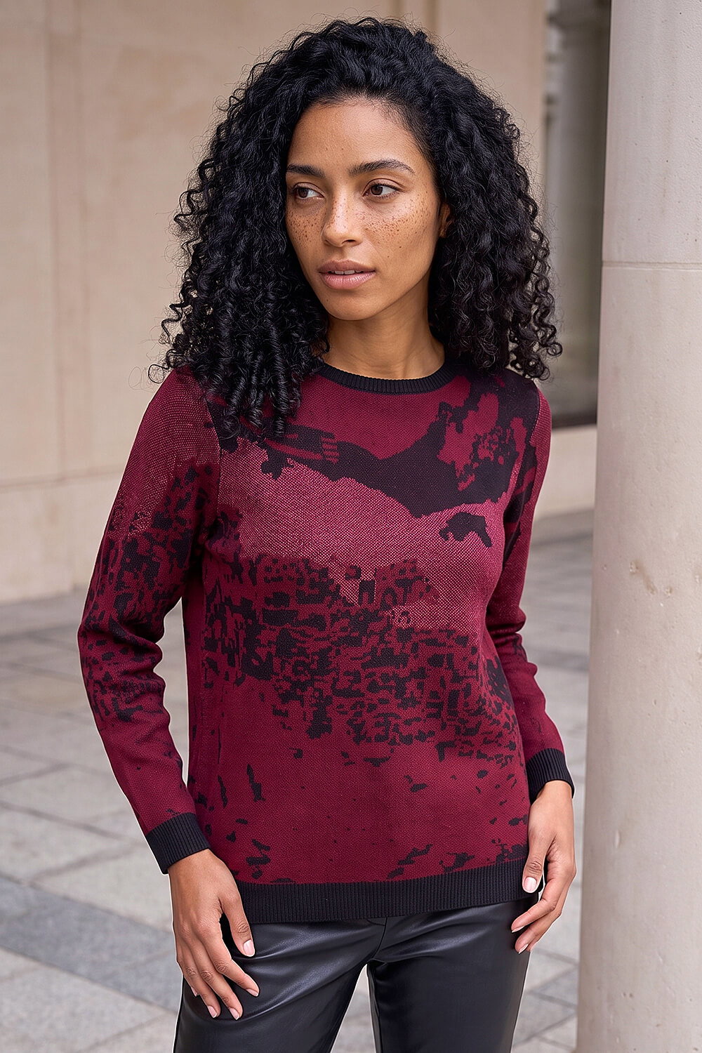 Roman Women's Red Sparkly Colour Block Knit Jumper Size 18