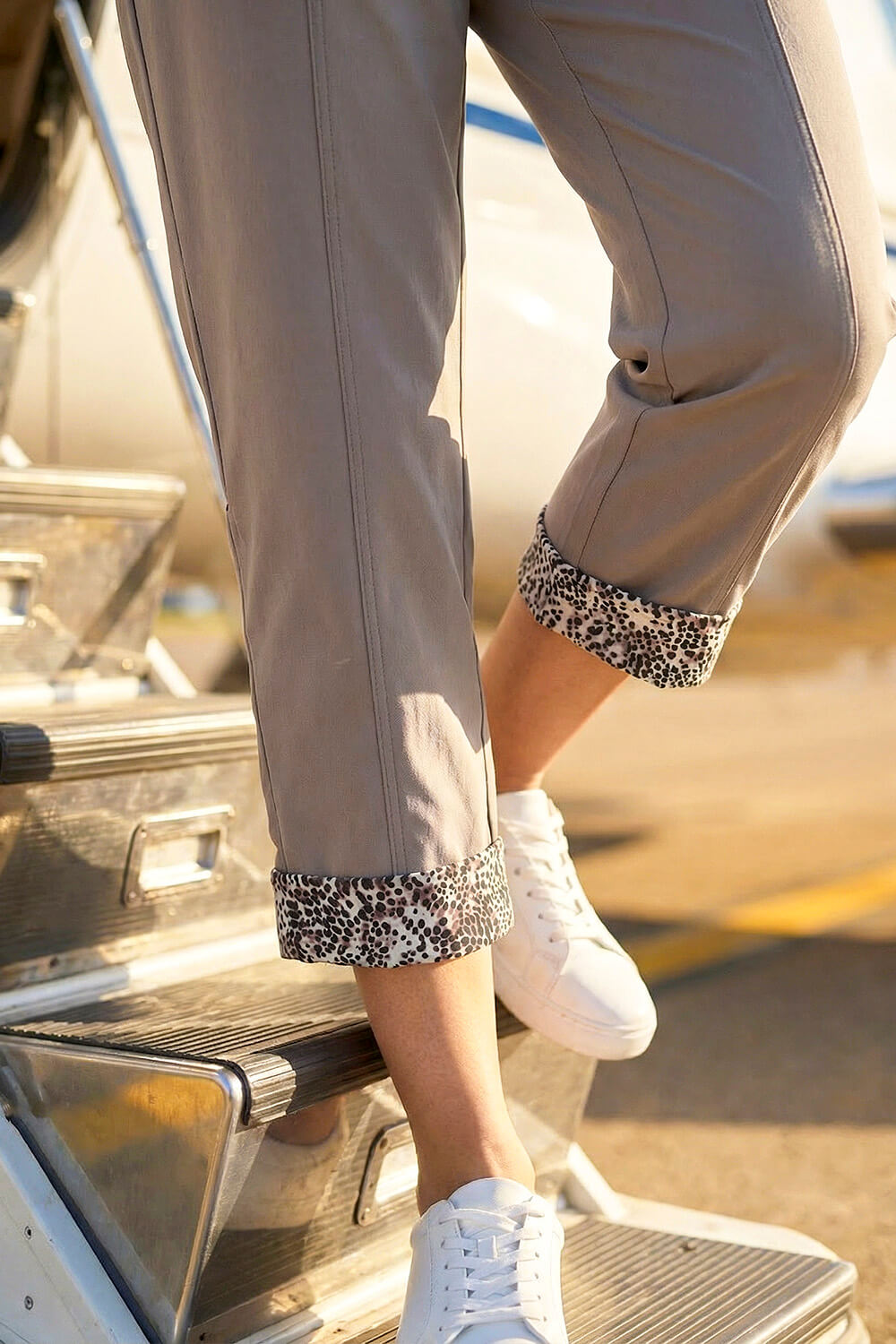 Taupe Contrast Trim Cropped Trouser, Image 5 of 4