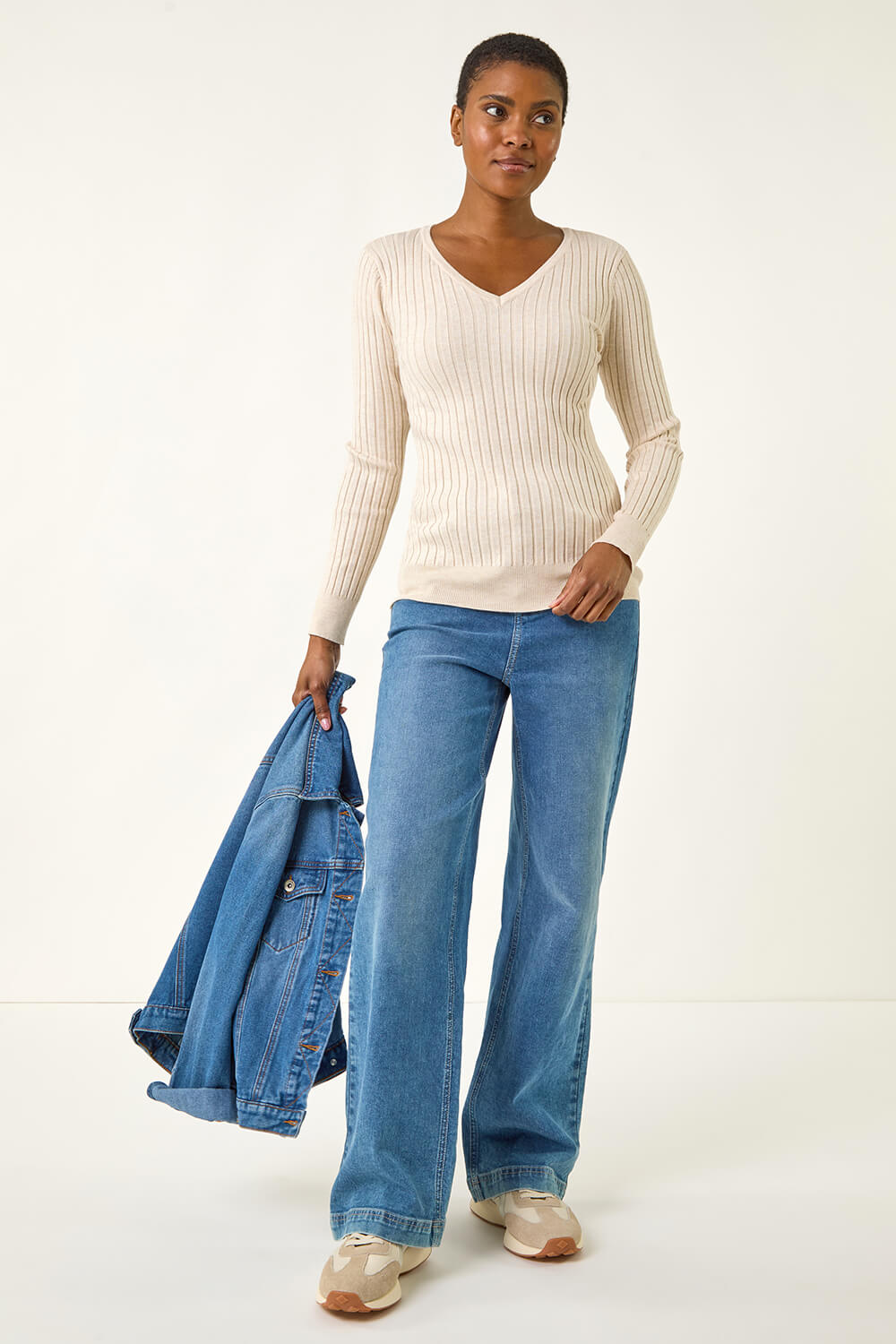 Roman Women's Ivory V-Neck Ribbed Knit Jumper Size 18