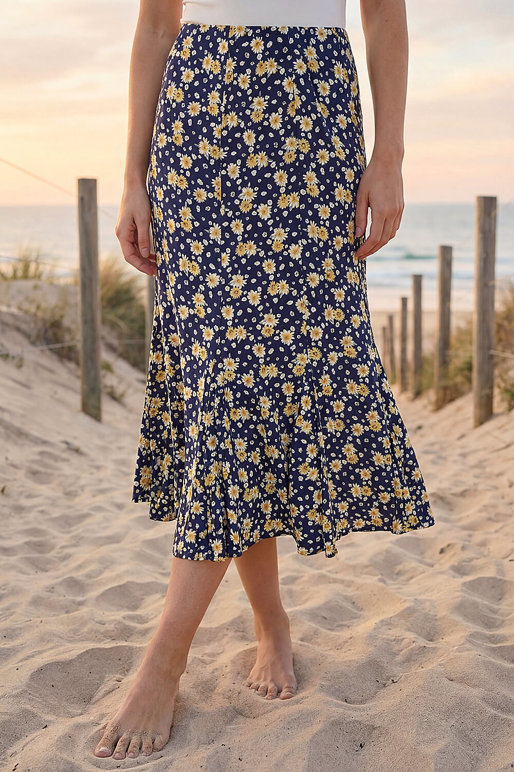 Yellow Daisy Print A-Line Stretch Skirt | Roman UK