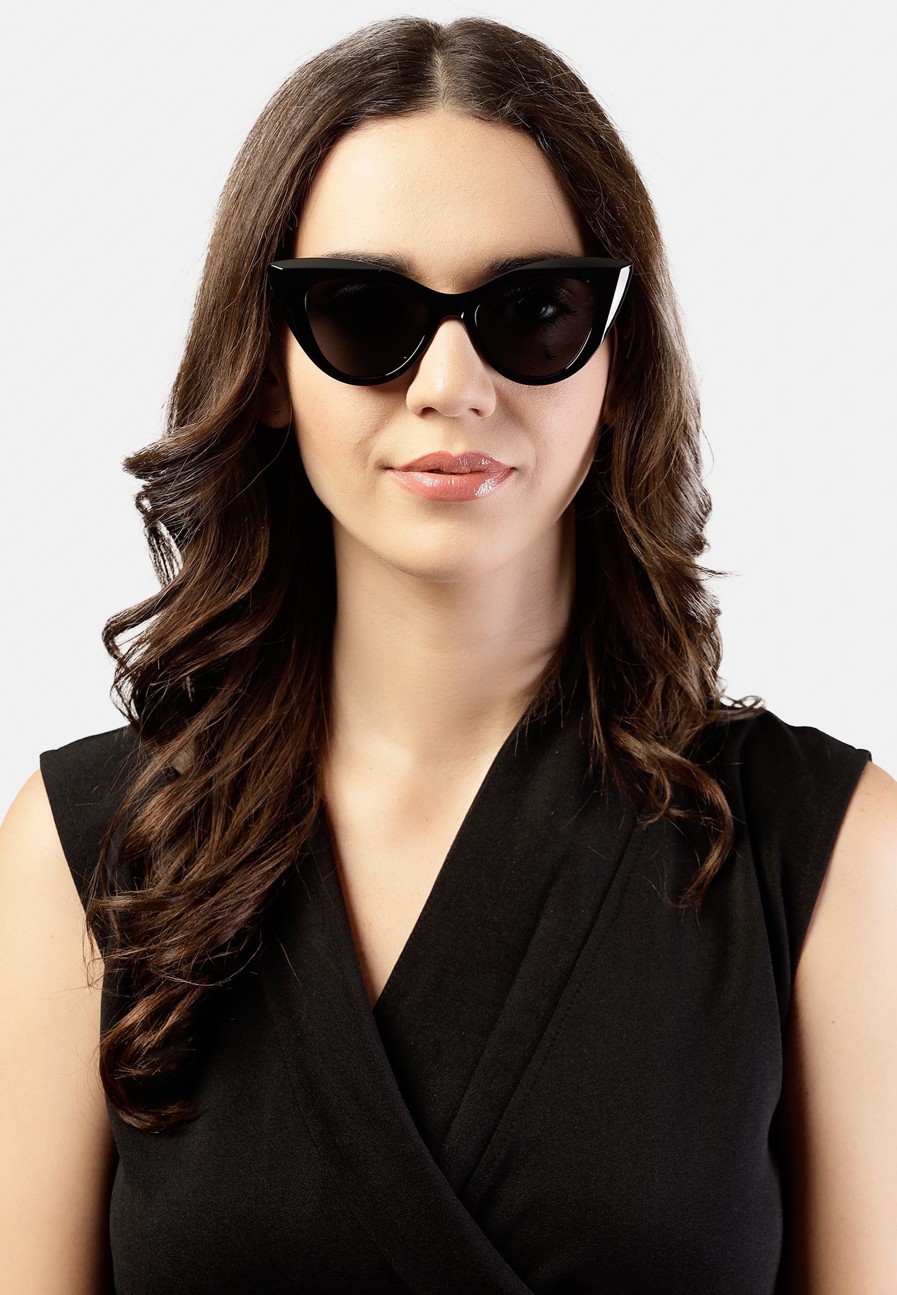 Black AVANT-GARDE PARIS Black Chic Cat Eye Polarized Sunglasses, Image 4 of 5