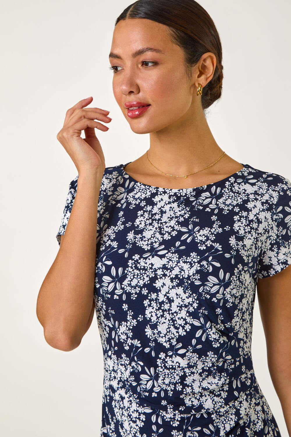 Navy  Floral Print Pleat Detail Shift Dress, Image 5 of 5
