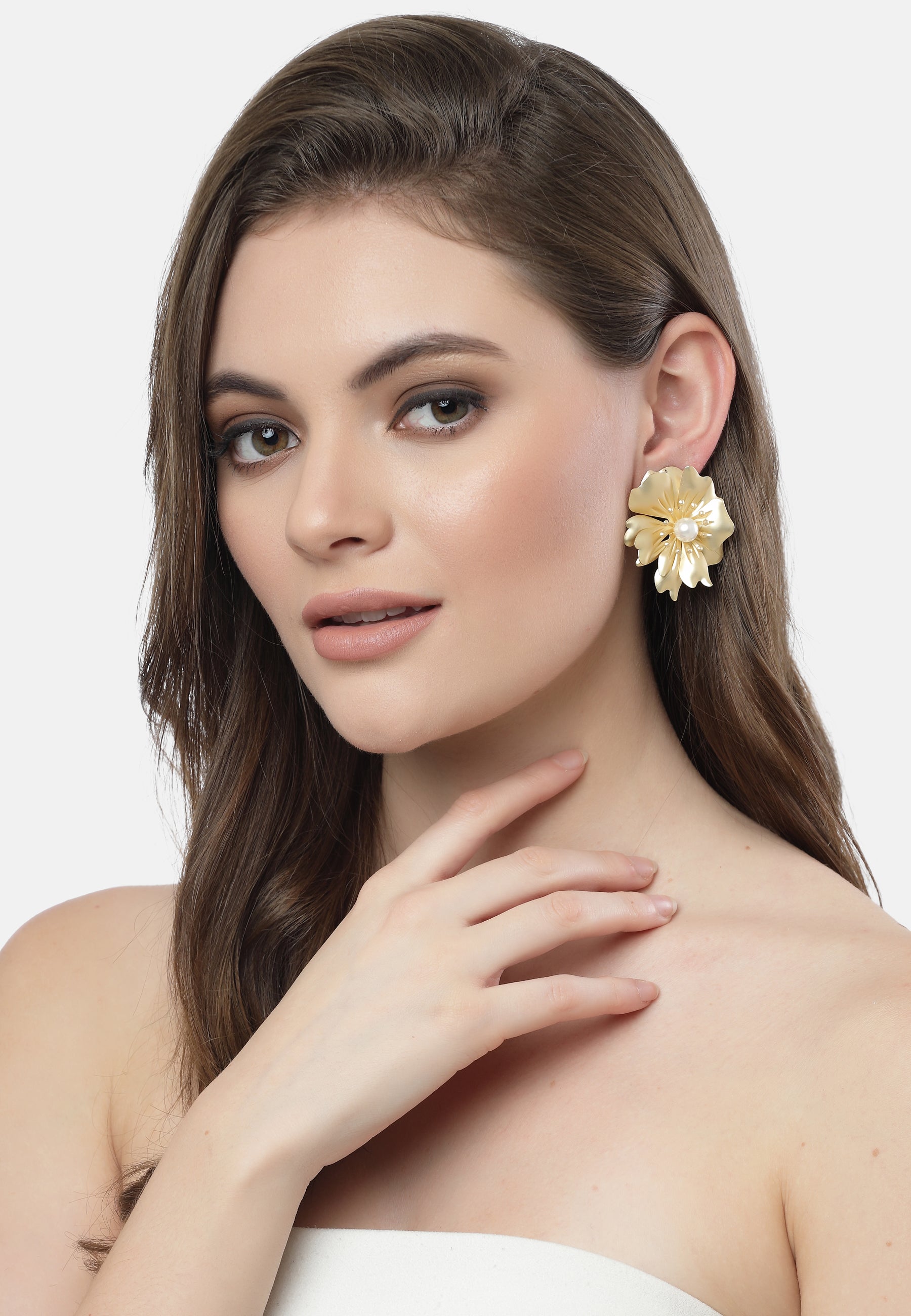 Gold Floral stud Earrings, Image 4 of 5