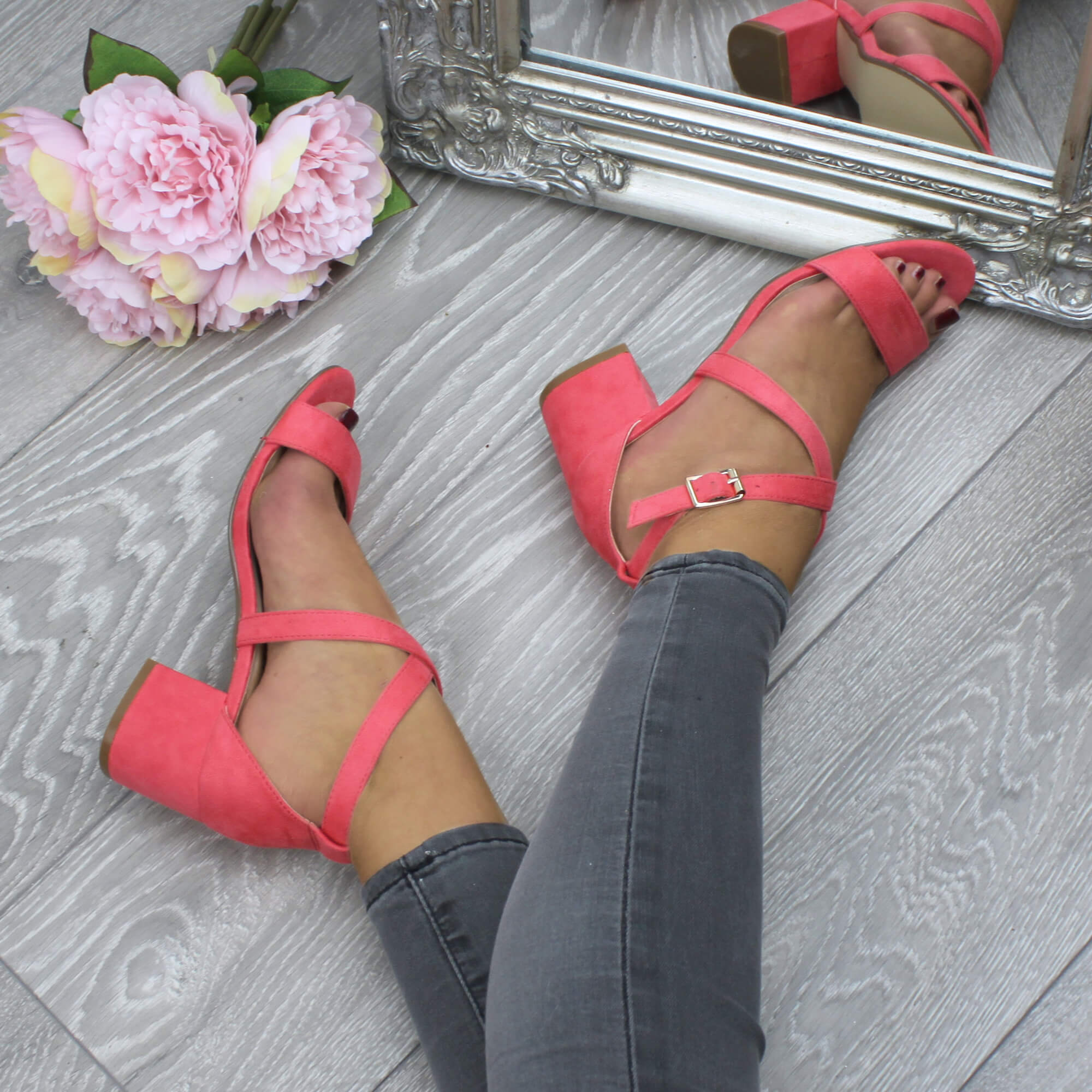 Coral AJVANI Coral Mid Block Heel Crossed Straps Sandals, Image 5 of 6